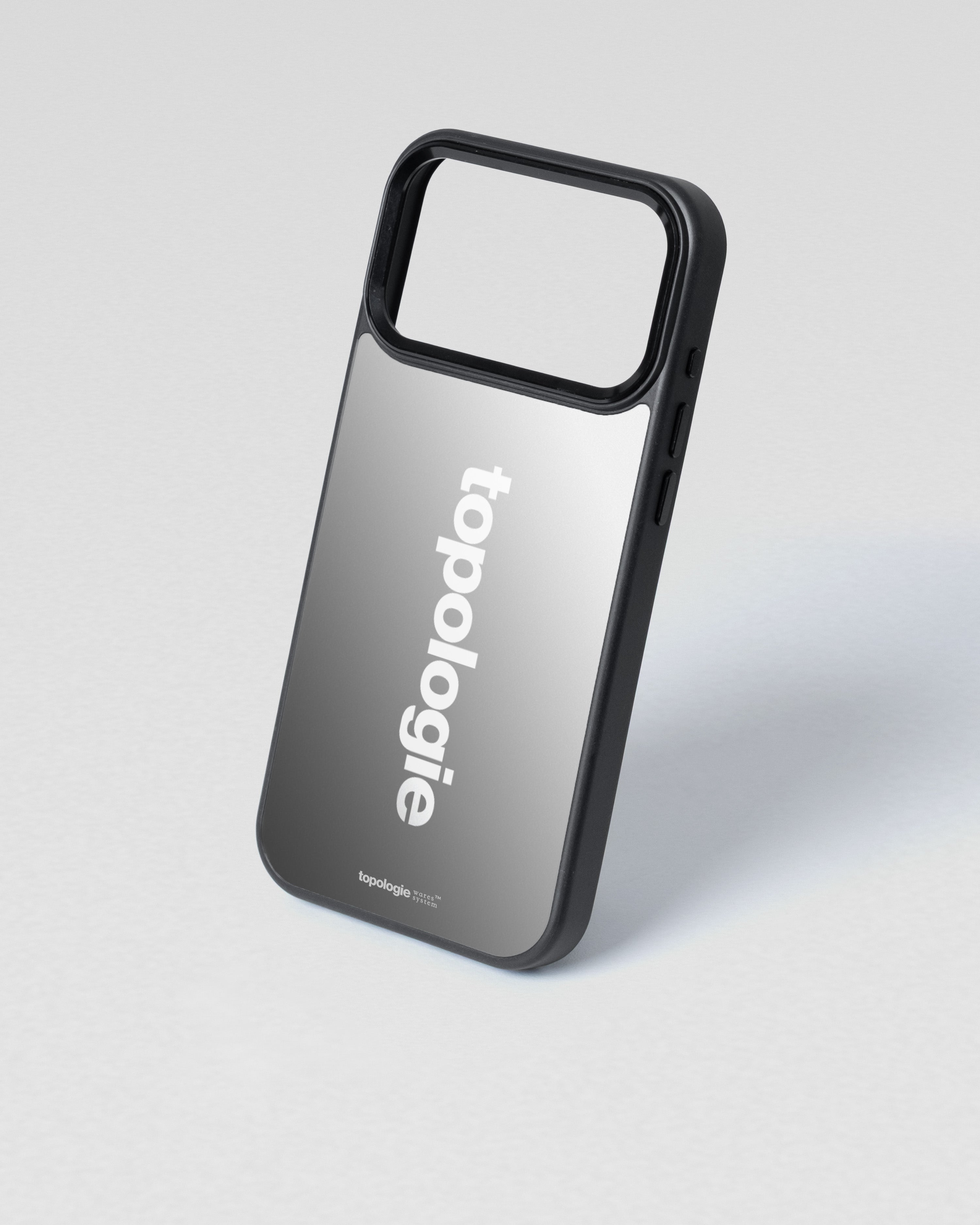 Siurana Phone Case / Silver Mirror / iPhone 17 Pro Max – Topologie