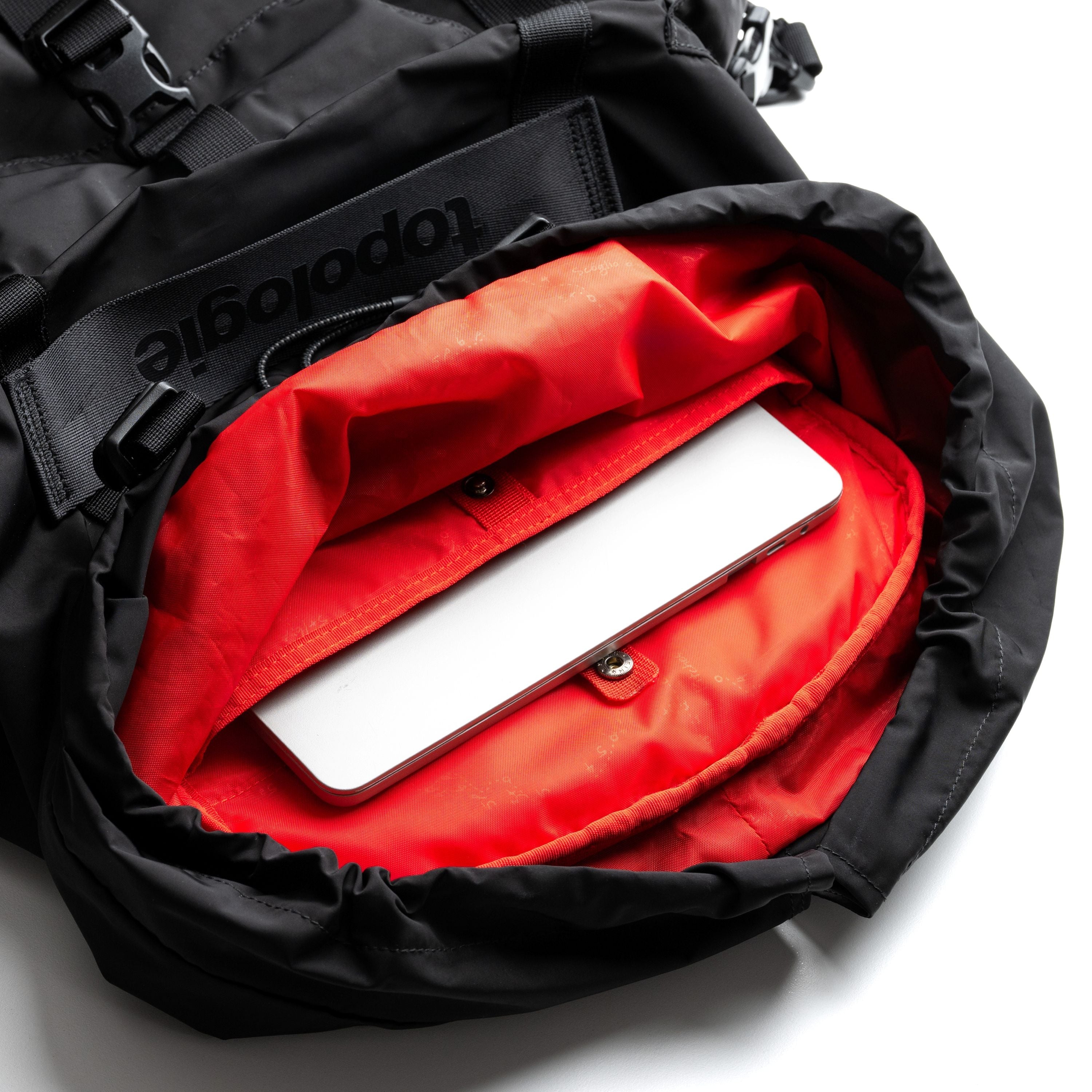 Parachute Backpack（パラシュート バックパック） – Topologie