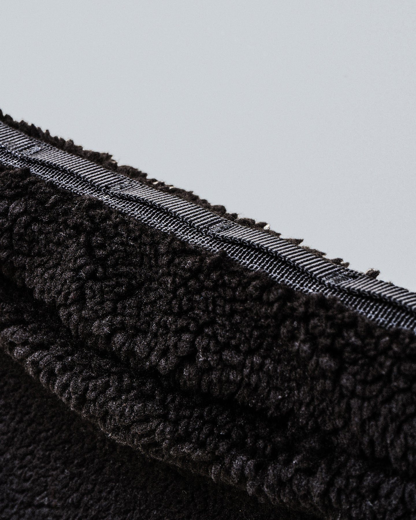 Flat Sacoche Small フラット サコッシュ スモール / Dry Black / 20mm Sling / Lavender