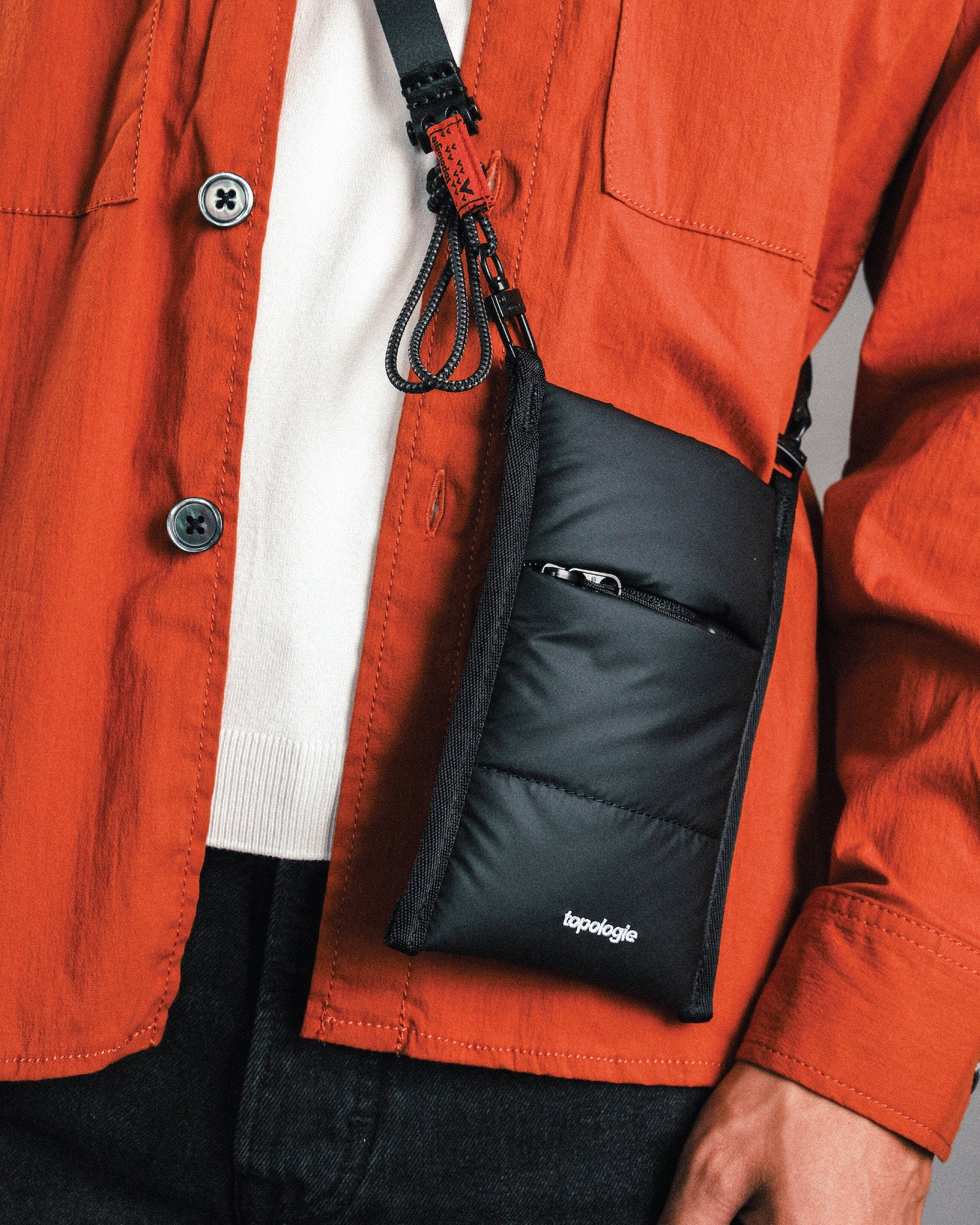 AW23onbody-11_4100x.jpg?v=