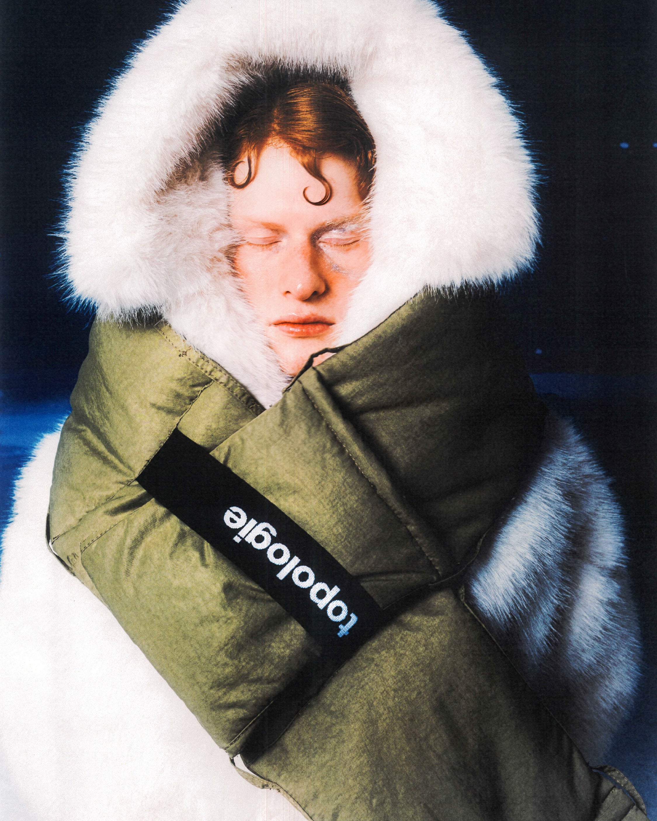 topologie トラベルポーチ 青 topologie トラベルポーチ 青 topologie トラベルポーチ 青