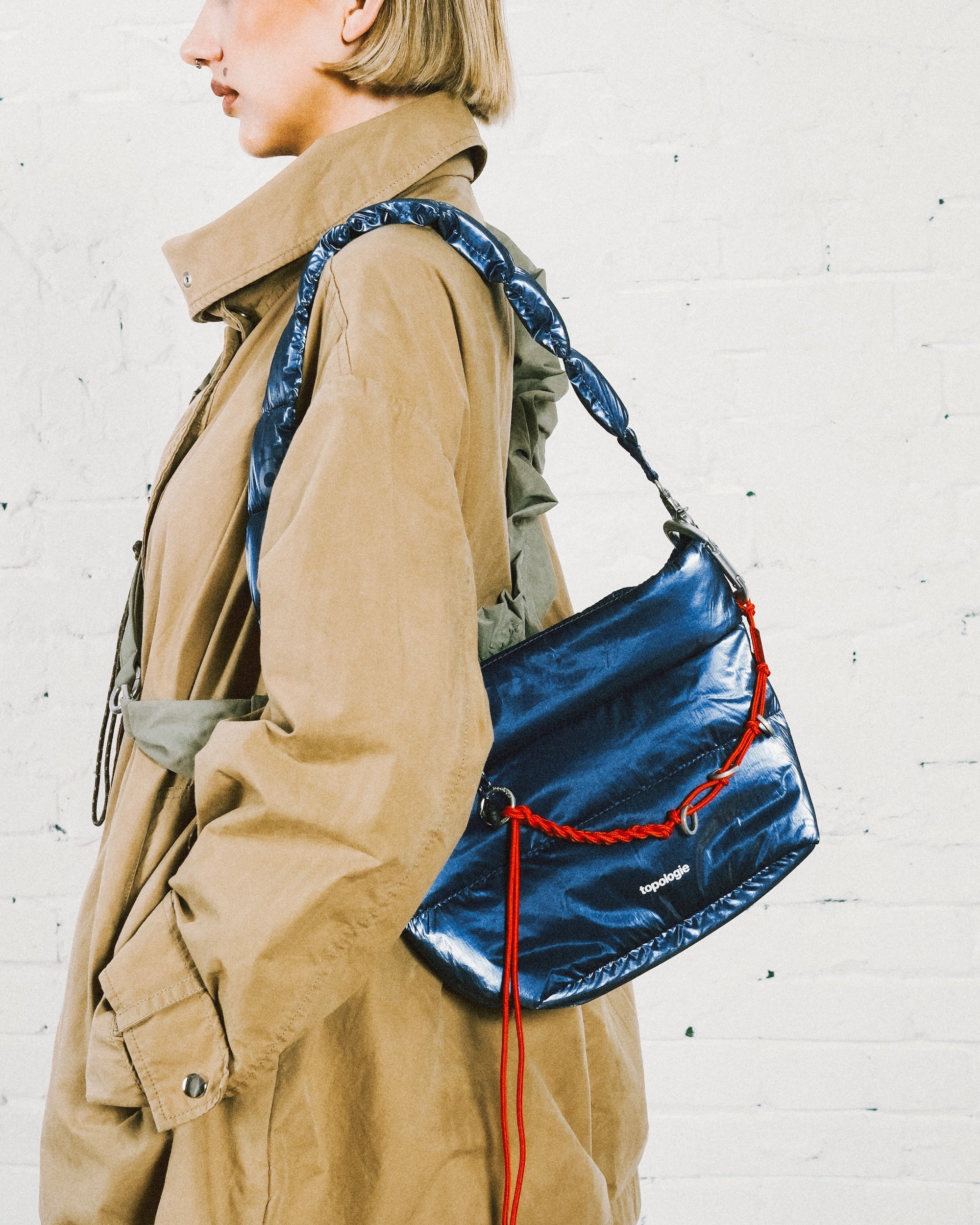 限定価格 ストラップ付き Topologie Besace ベサス バッグ Besace べサス【バッグ単体】 – Topologie (トポロジー)