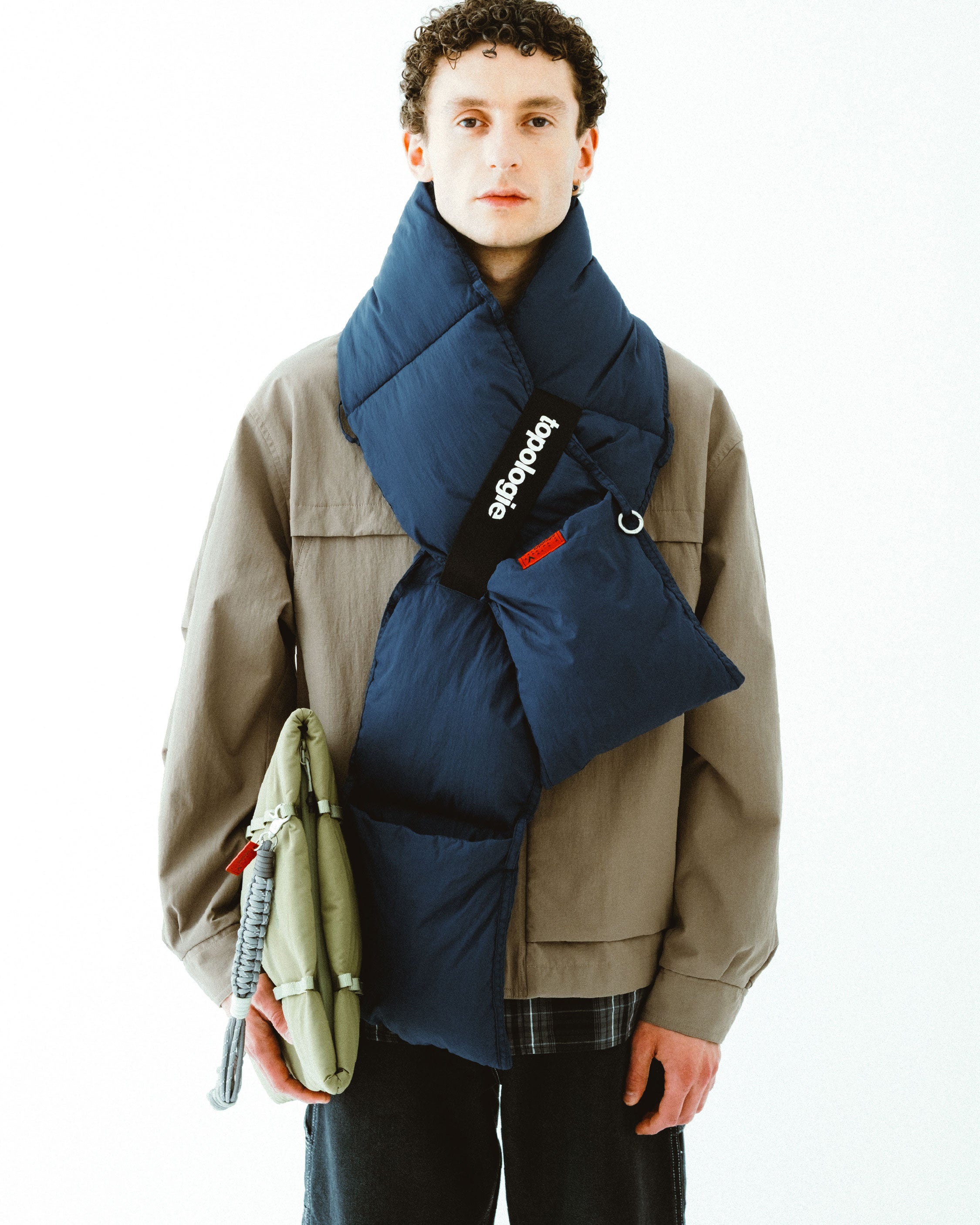Puffer Scarf – Topologie (トポロジー)
