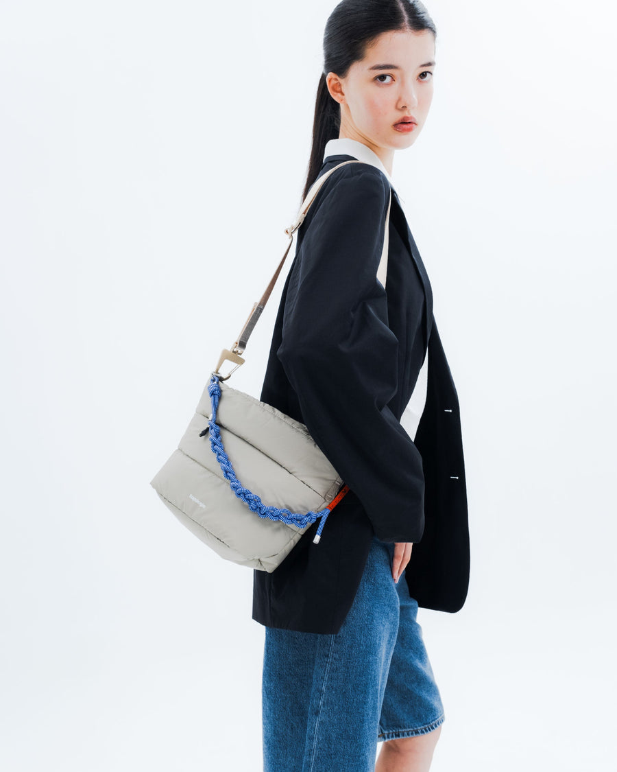 Besace べサス / Off White (Puffer) / To-go Strap Wide / Pebble