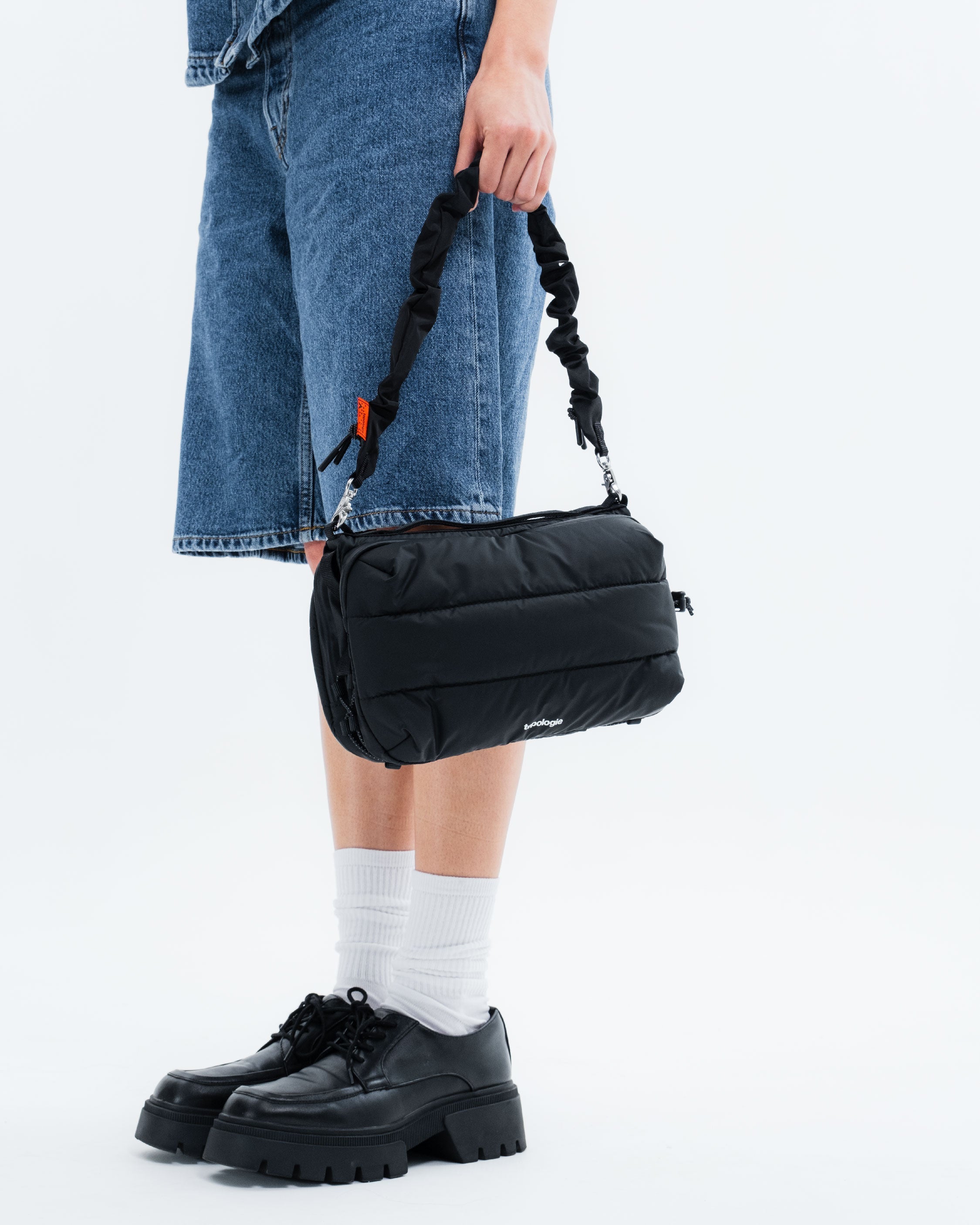 Bottle Sacoche (ボトルサコッシュ) / Topologie Red / Puffer