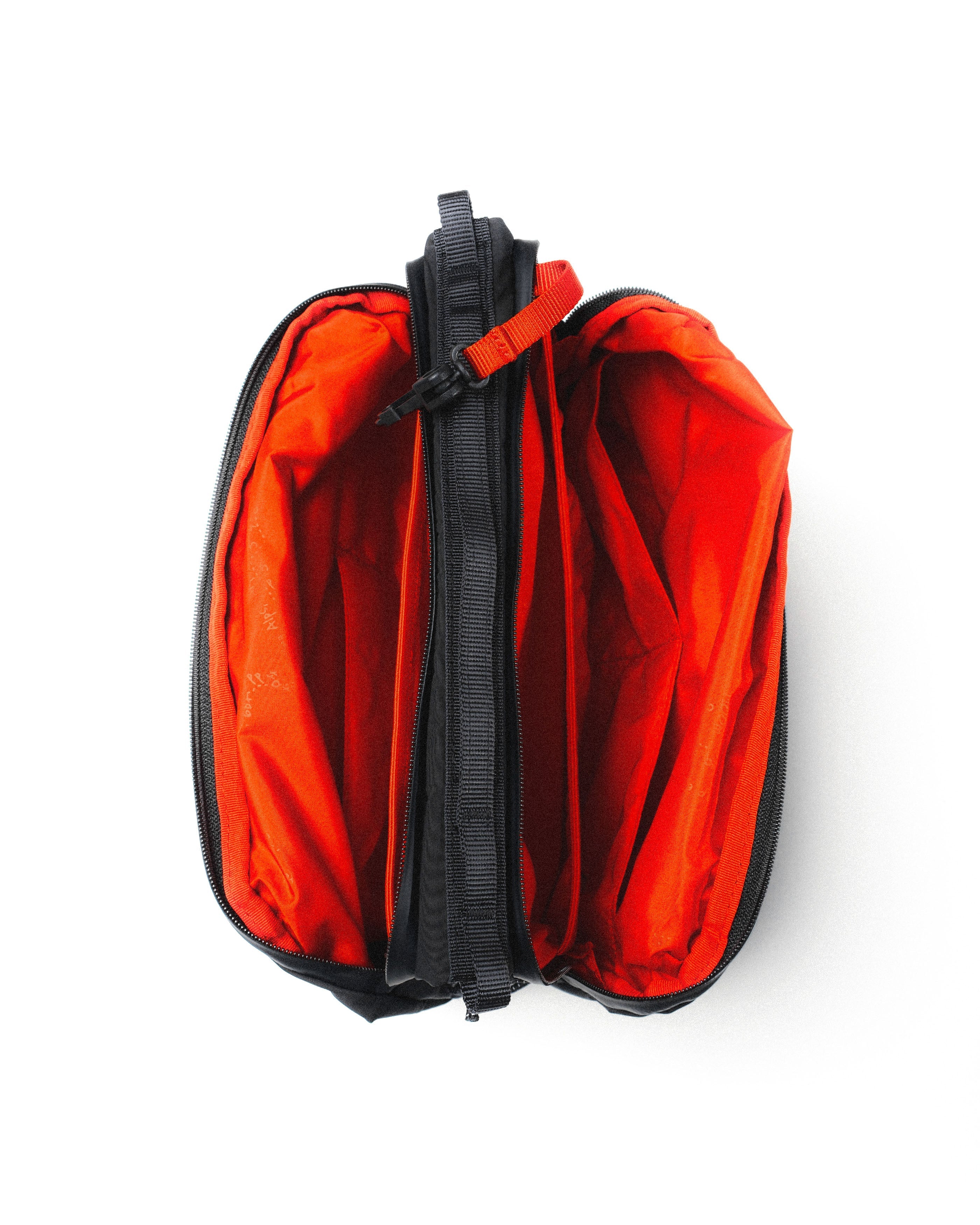 topologie トポロジー ボトルサコッシュ ラージ ショルダーバッグ Bottle Sacoche Large（ボトルサコッシュ ラージ） – Topologie