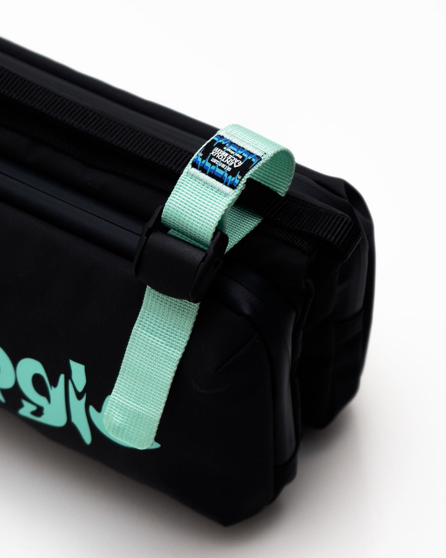 Topologie x Café du Cycliste Bottle Sacoche Medium – Topologie