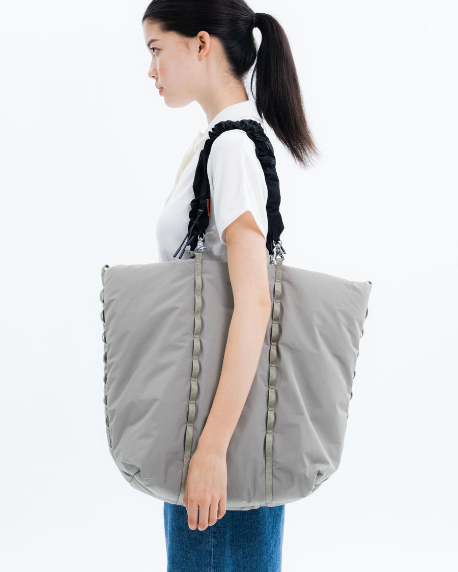 Cloud Tote クラウドトート / Black (Tech Sateen) / 10mm Rope Loop / Cyber Lattice