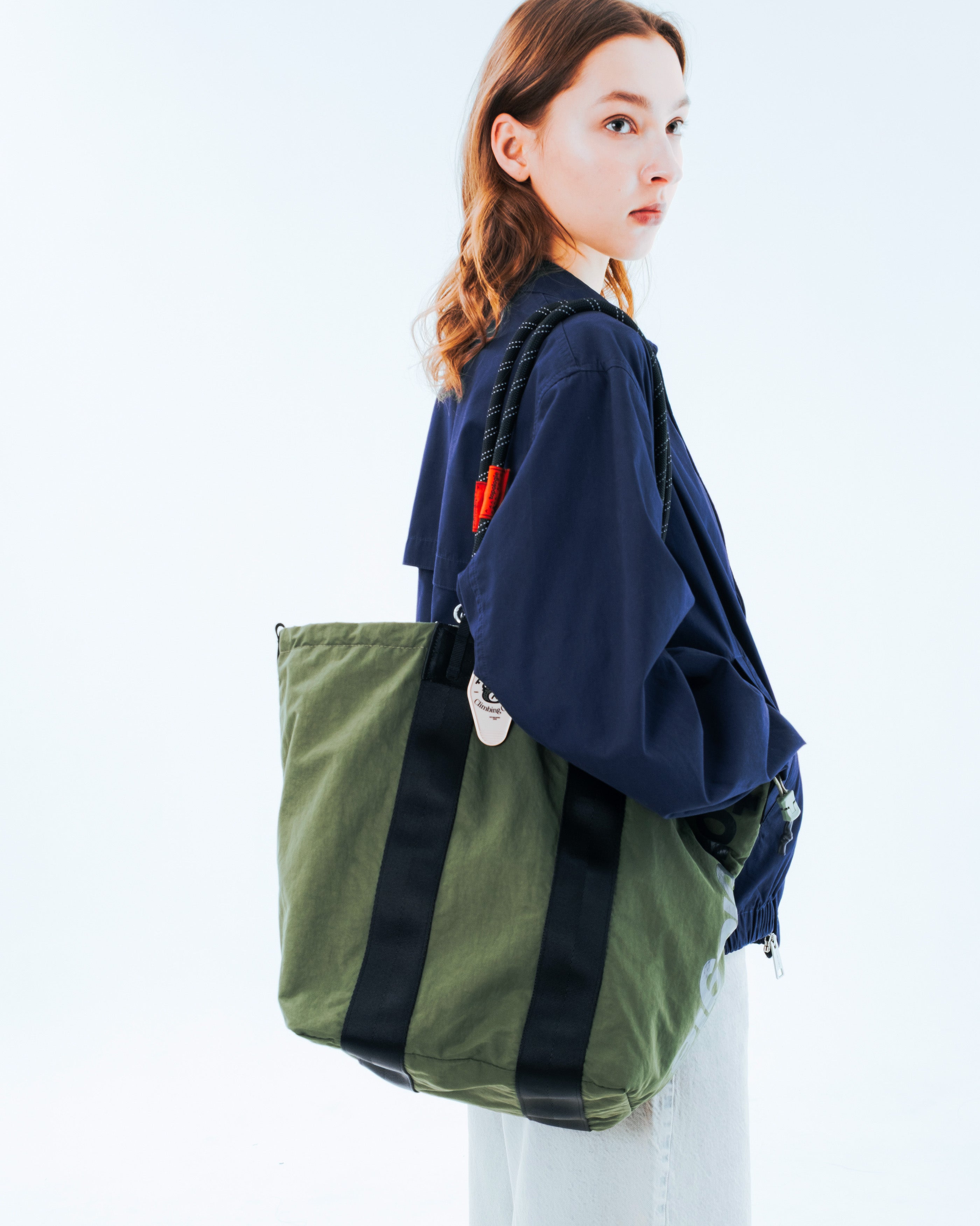 Summit Tote Medium