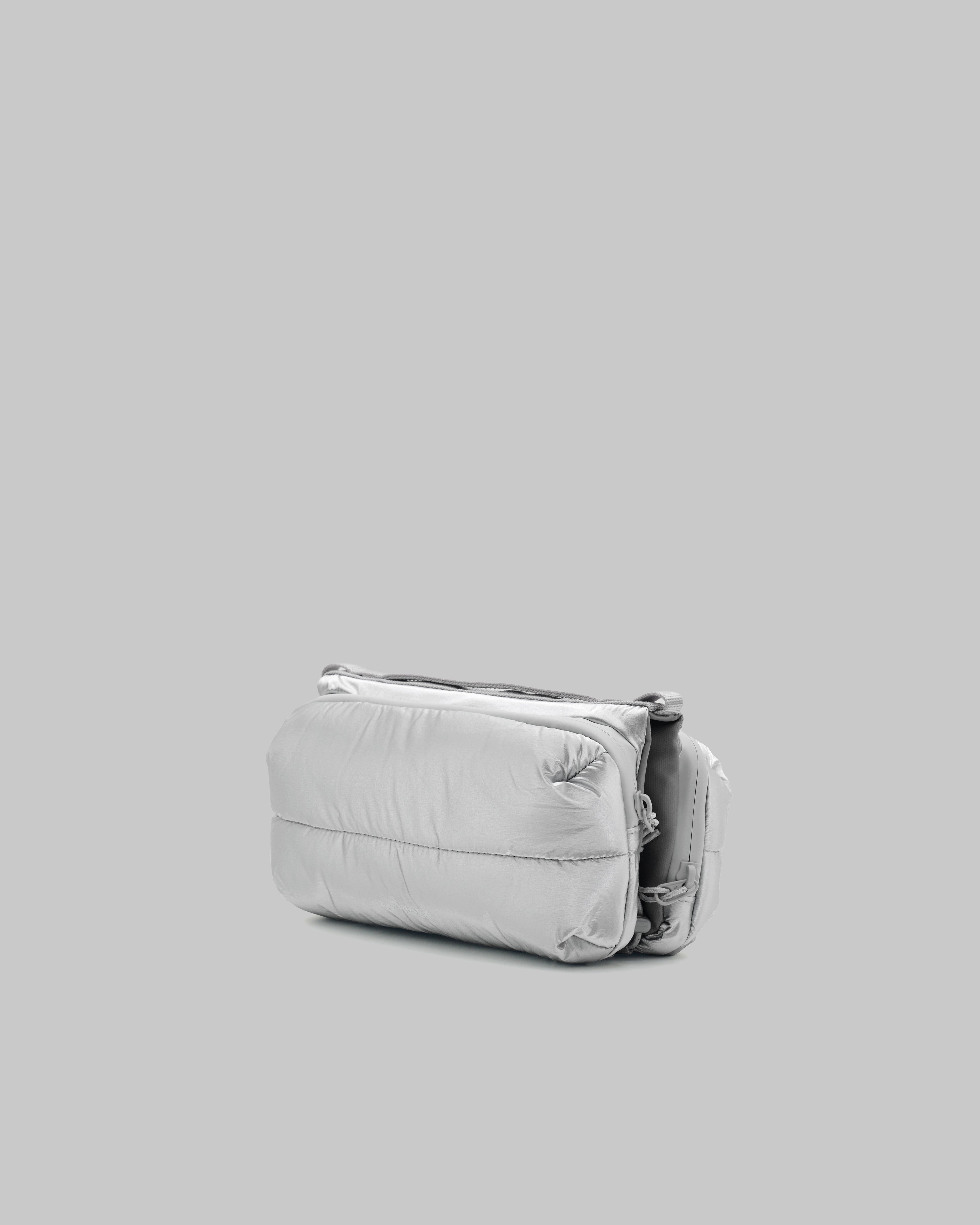 Bottle Sacoche Medium（ボトル サコッシュミディアム） – Topologie