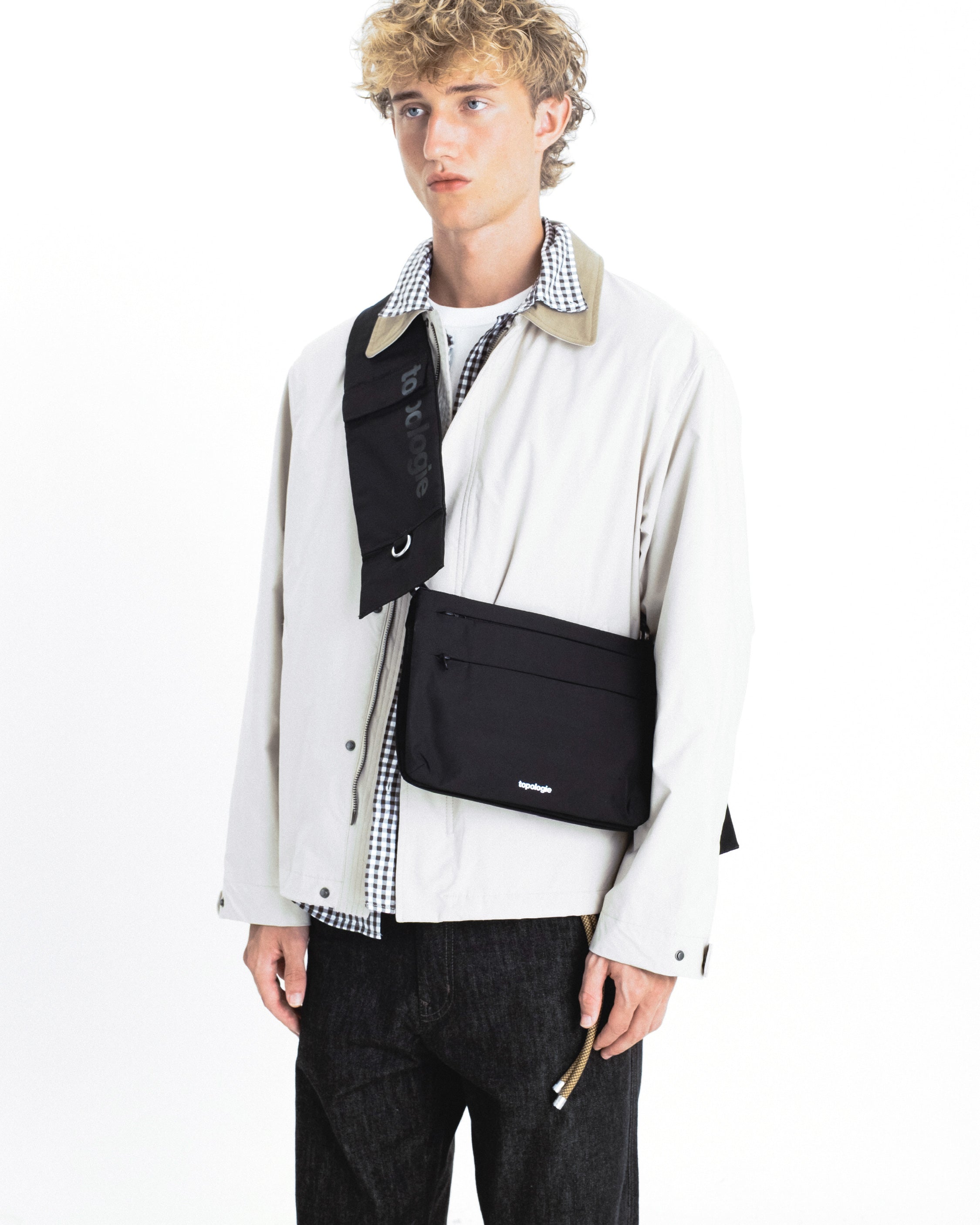 Flat Sacoche Medium（フラット サコッシュ ミディアム）
