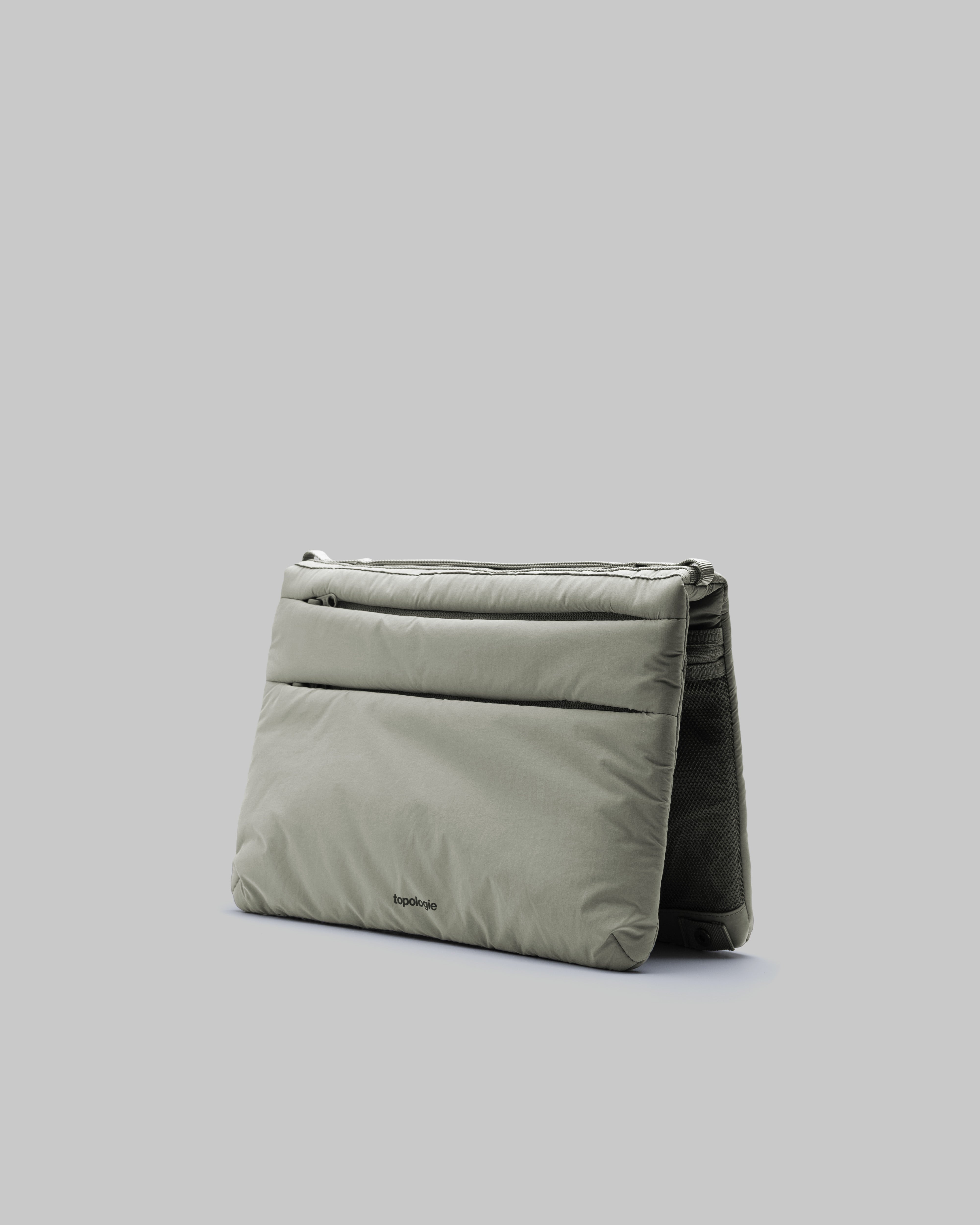 Flat Sacoche Large（フラット サコッシュ ラージ） – Topologie
