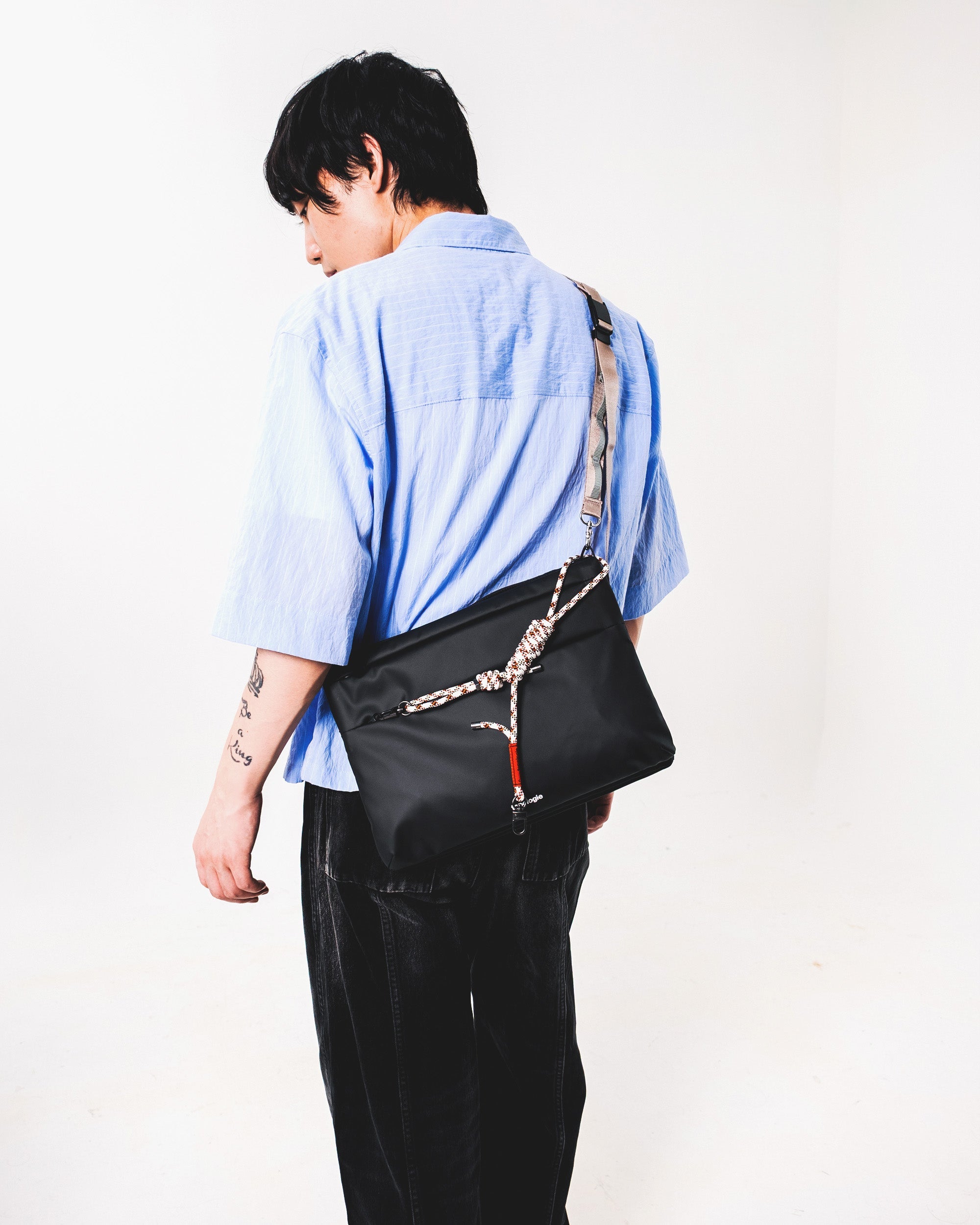 【未使用・セット】トポロジー フラットサコッシュ L とPuffer Strap Flat Sacoche Large（フラット サコッシュ ラージ） – Topologie