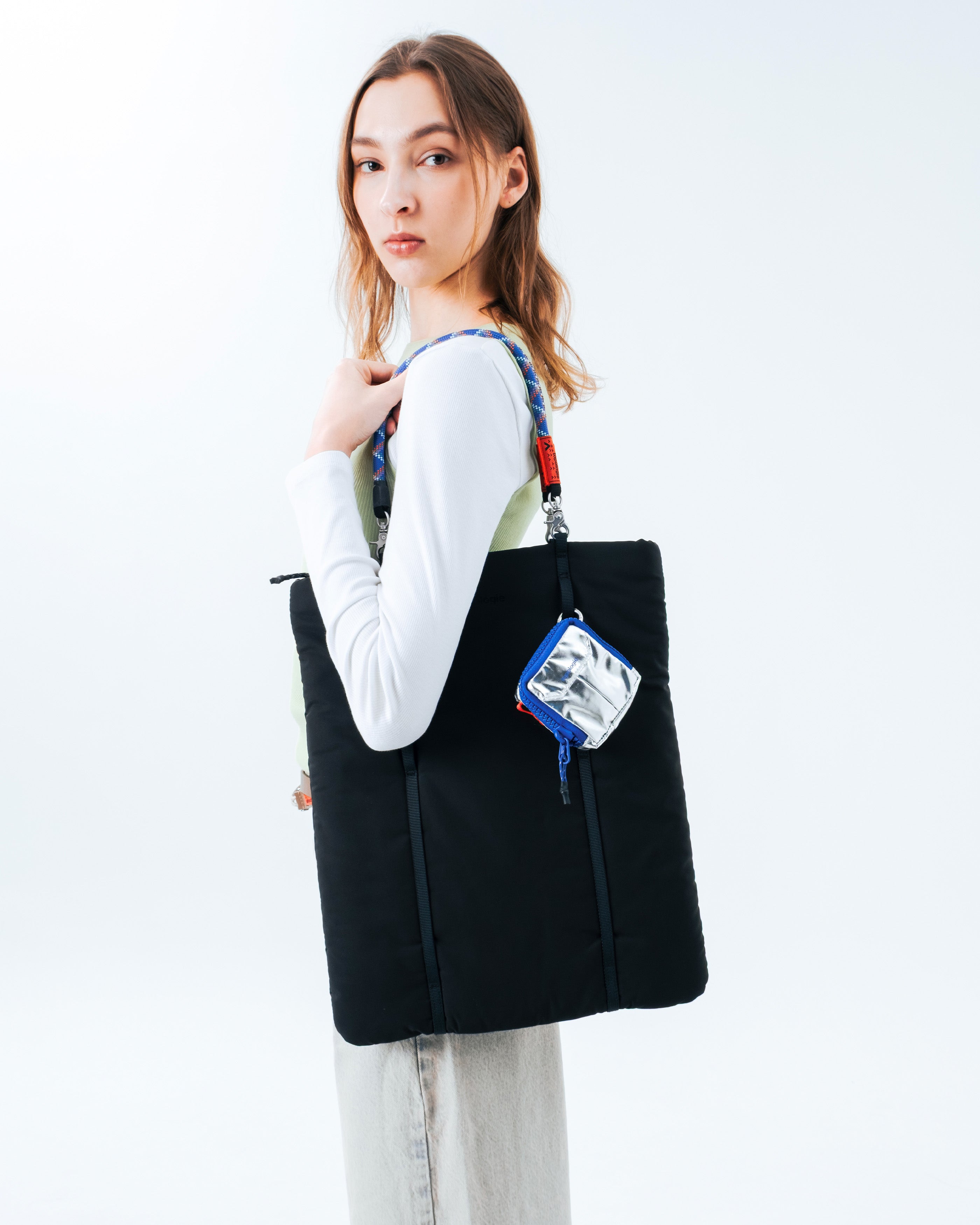 Mini Utility Sacoche（ミニ ユーティリティ サコッシュ）