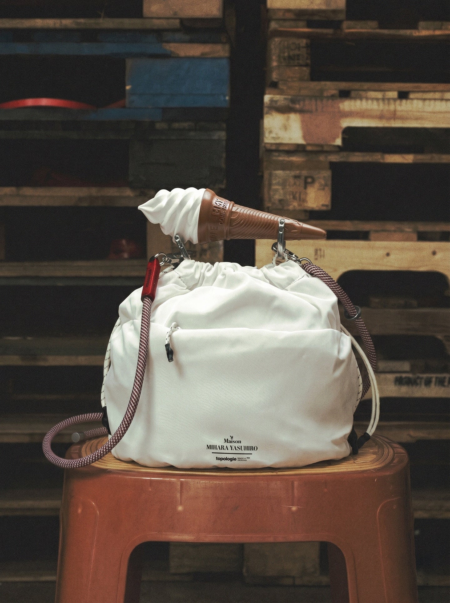 topologie × Maison MIHARA YASUHIRO バッグ Topologie x Maison MIHARA YASUHIRO Soft Serve Reversible Bucket