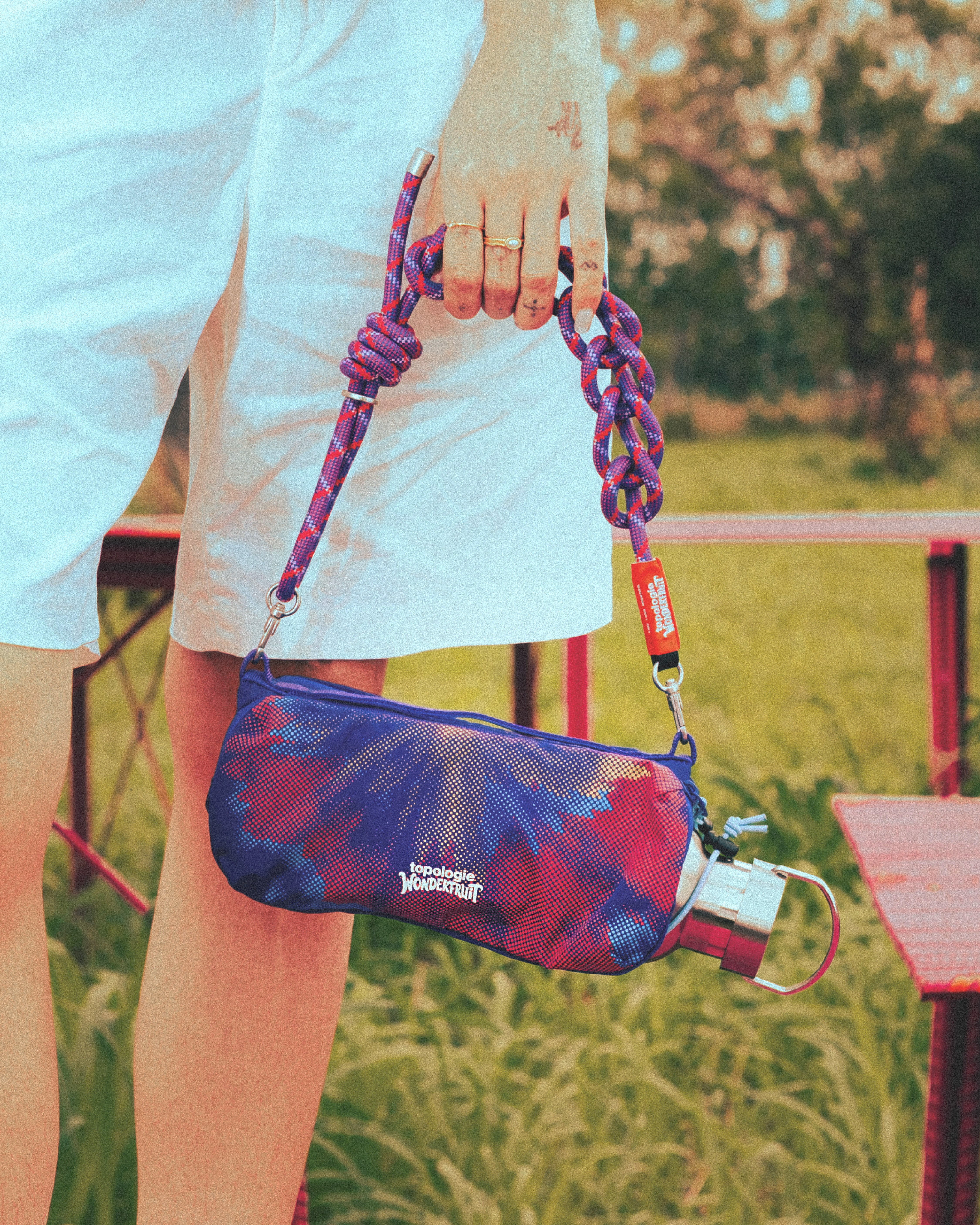 Topologie x Wonderfruit Bottle Sacoche Medium