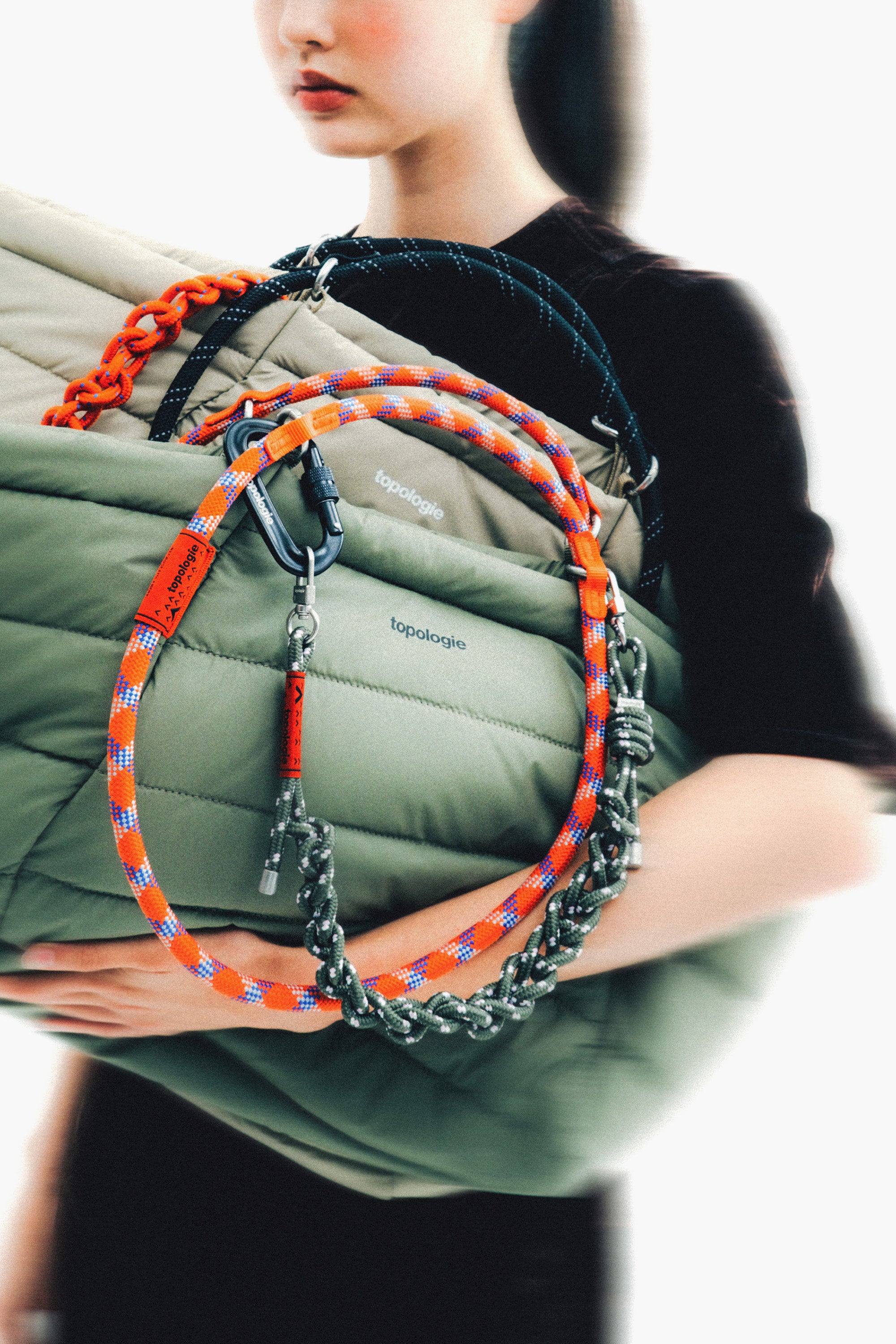 ⭐️ 【新品未使用】マルシェトート ラージ （人気の黒ストラップ付き） ⭐️ 【新品未使用】マルシェトート ラージ （人気の黒