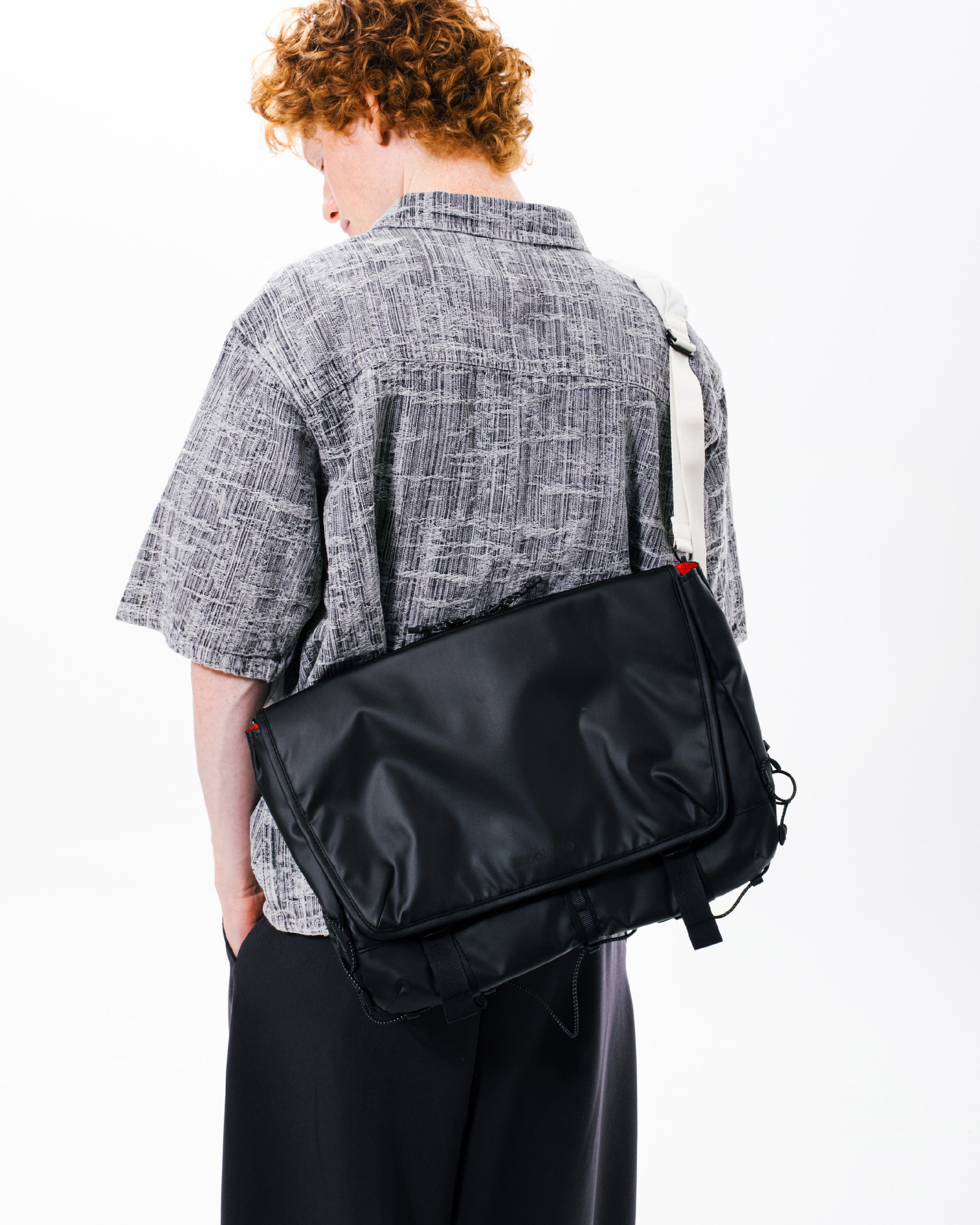 Topologie メッセンジャーサコッシュラージバッグ Messenger Sacoche Large メッセンジャーサコッシュラージ