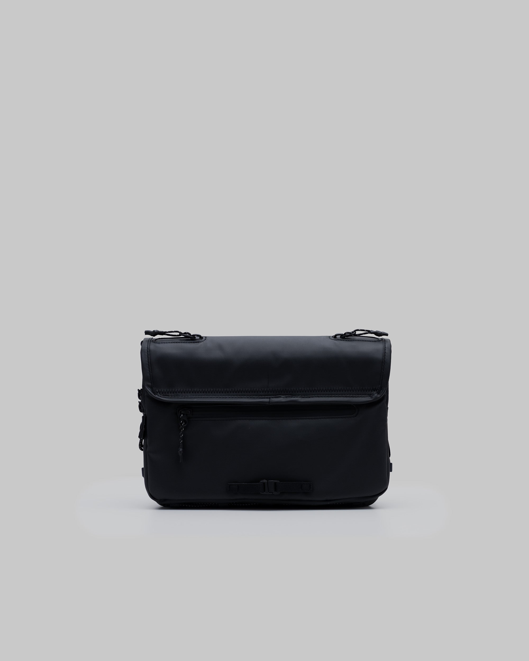 バッグ TOPOLOGIE MOBILITY SACOCHE MEDIUM BLK MessengerSacocheMedium_Black_2