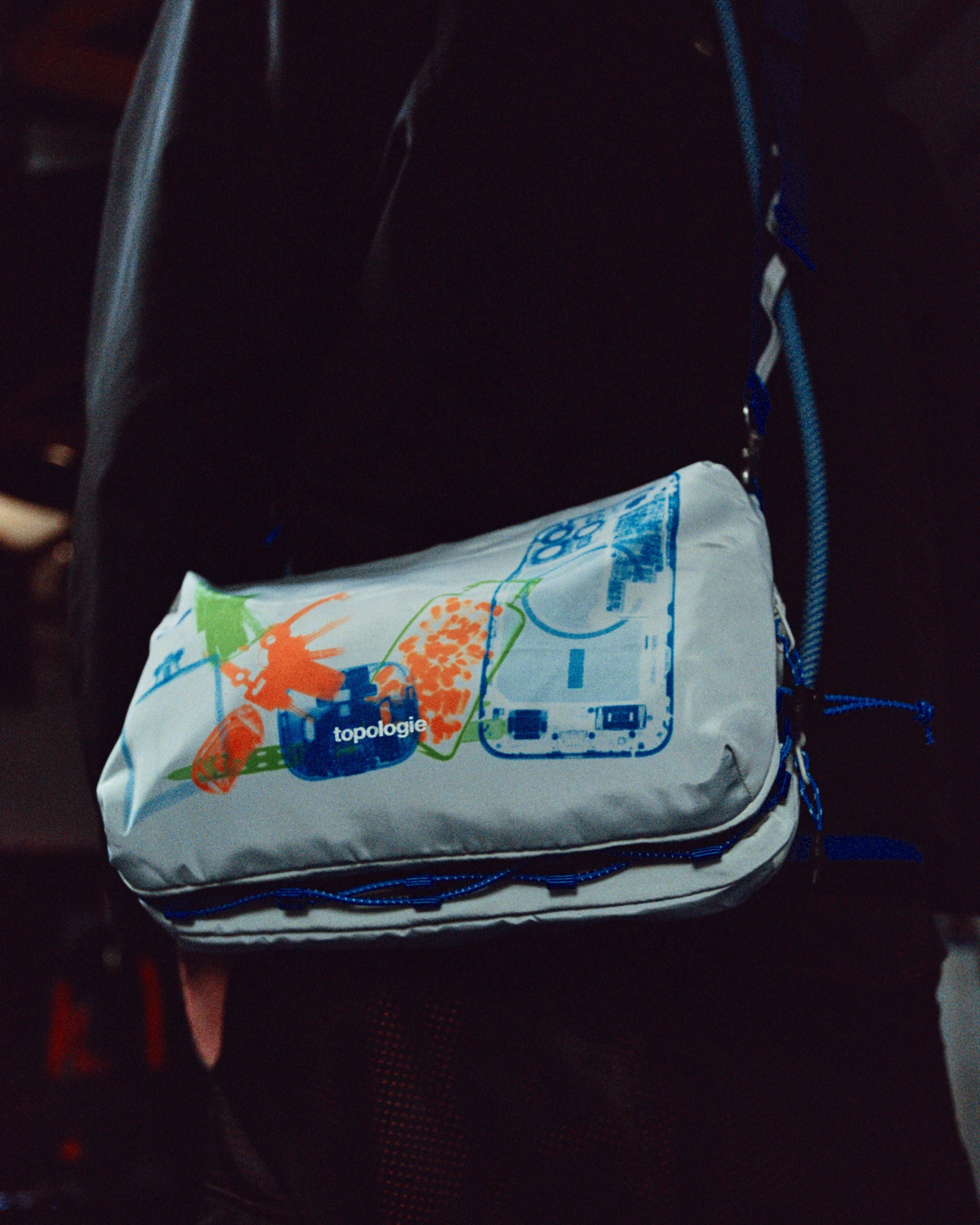 Topologie x Pleasures Bags Bottle Sacoche Large – Topologie