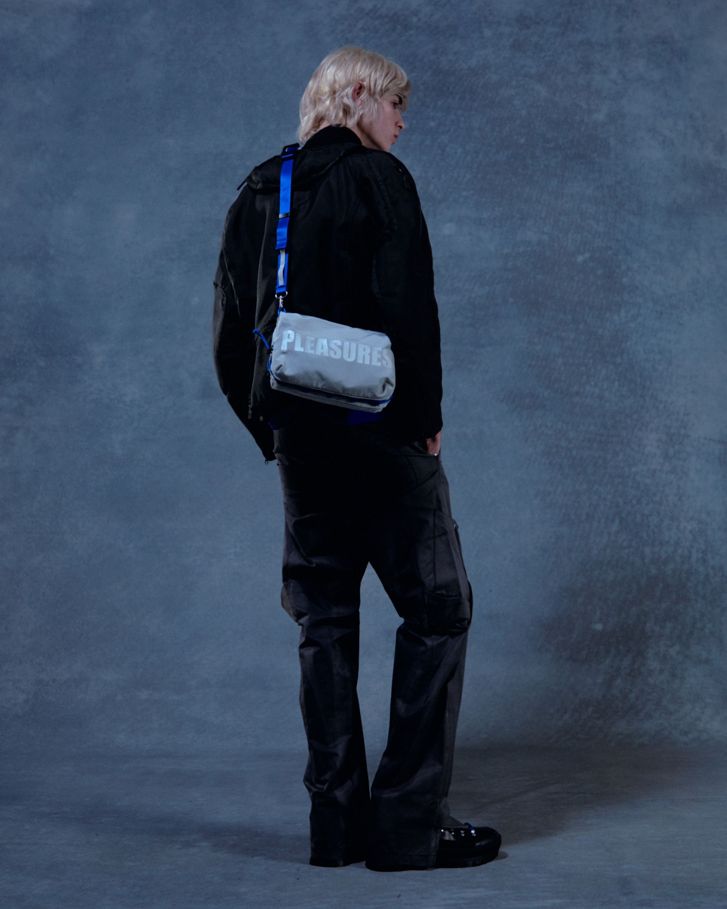 Hype Boyページ　ショッパー付き Topologie x Pleasures Bags Bottle Sacoche Large – Topologie