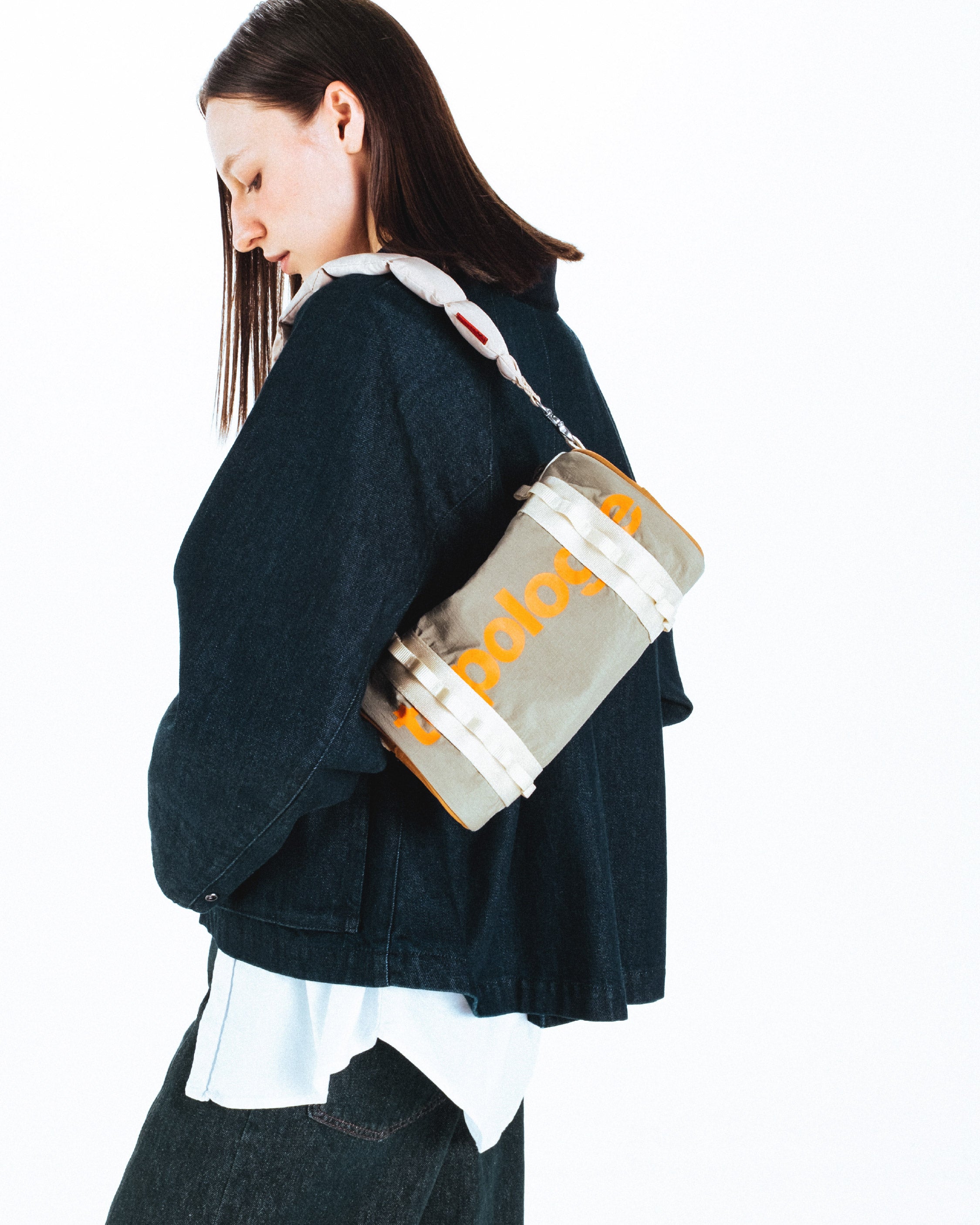 Puffer Wrist Strap – Topologie (トポロジー)