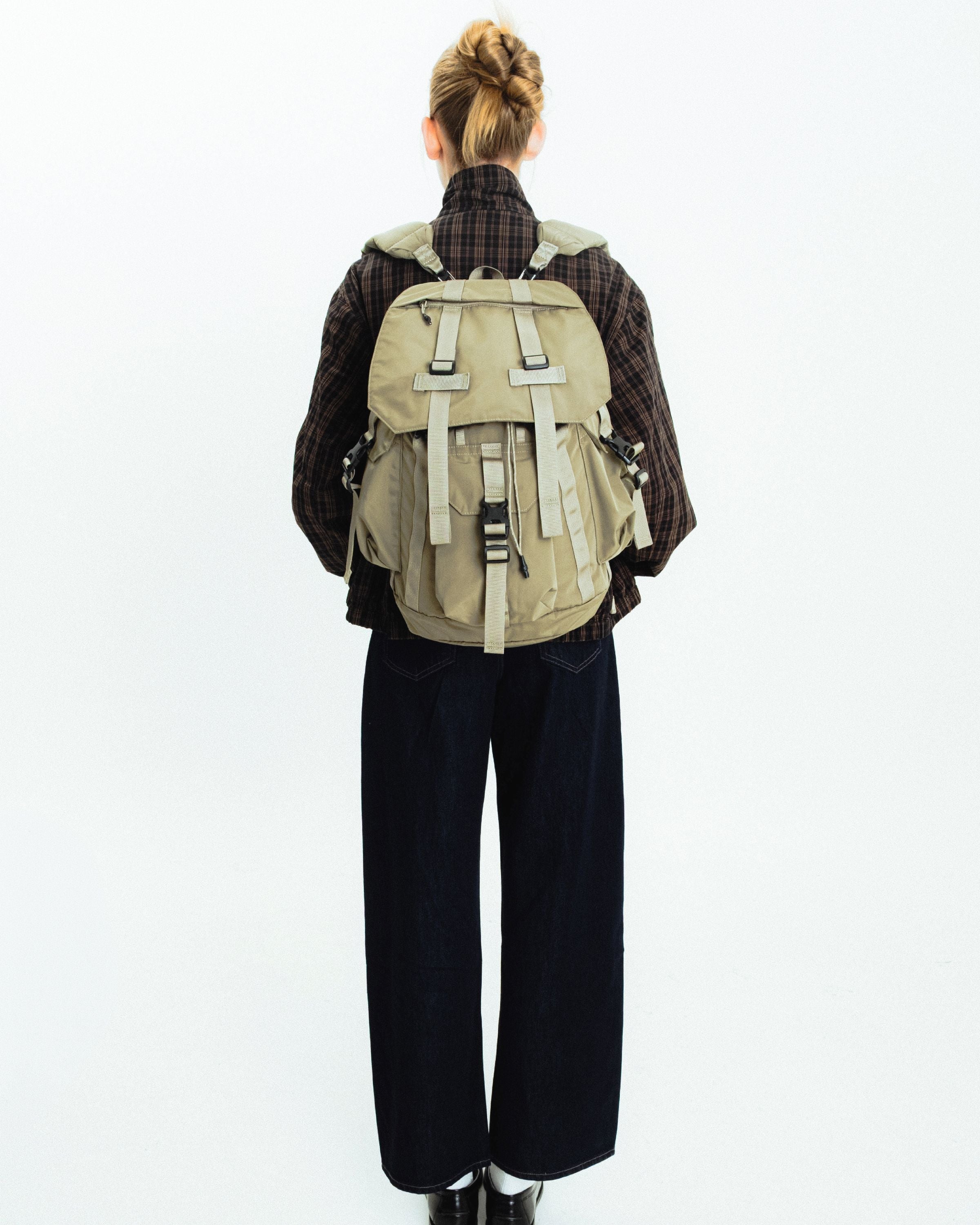 Parachute Backpack Medium（パラシュート バックパック ミディアム）