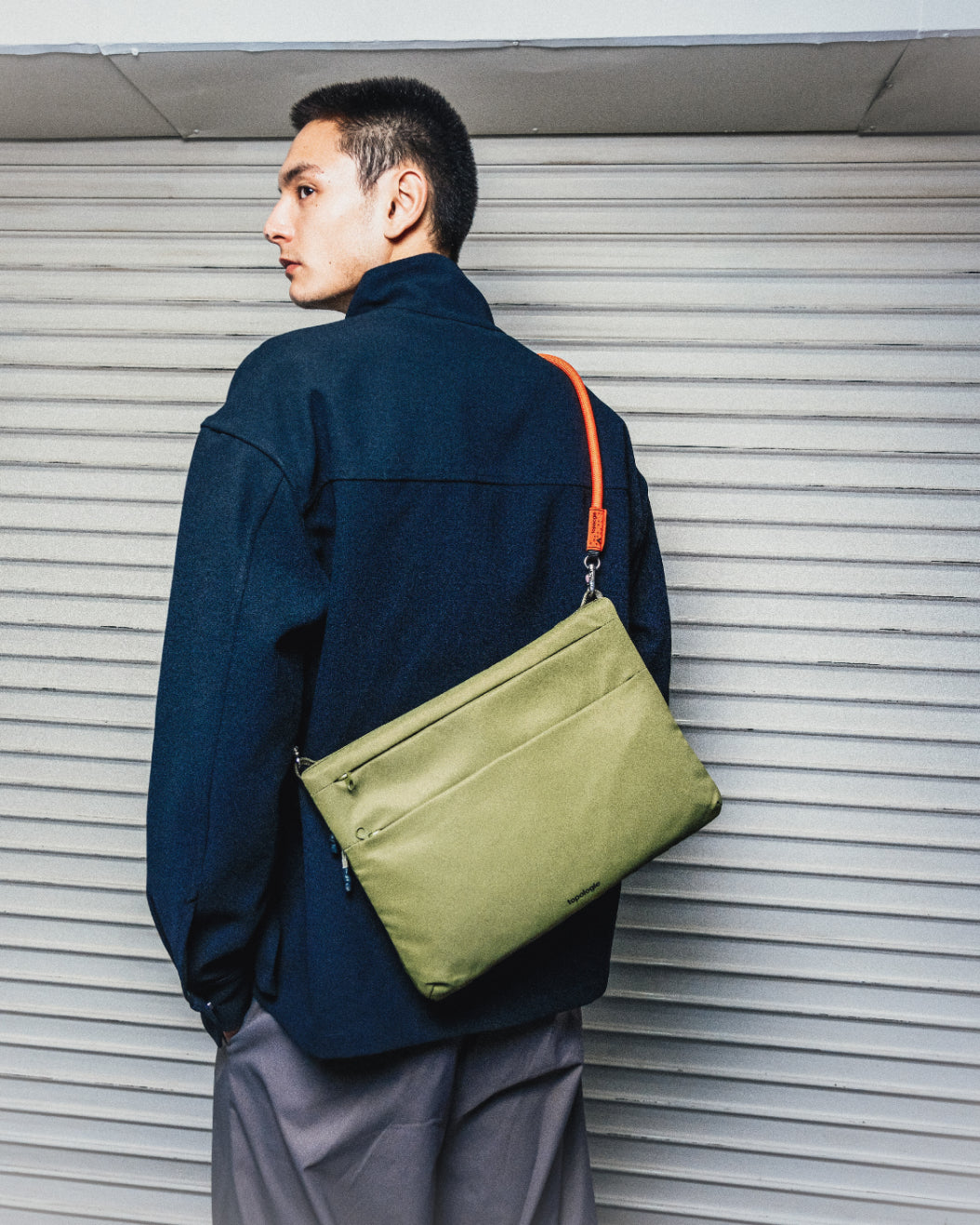Flat Sacoche Large フラット サコッシュ ラージ / Dry Black