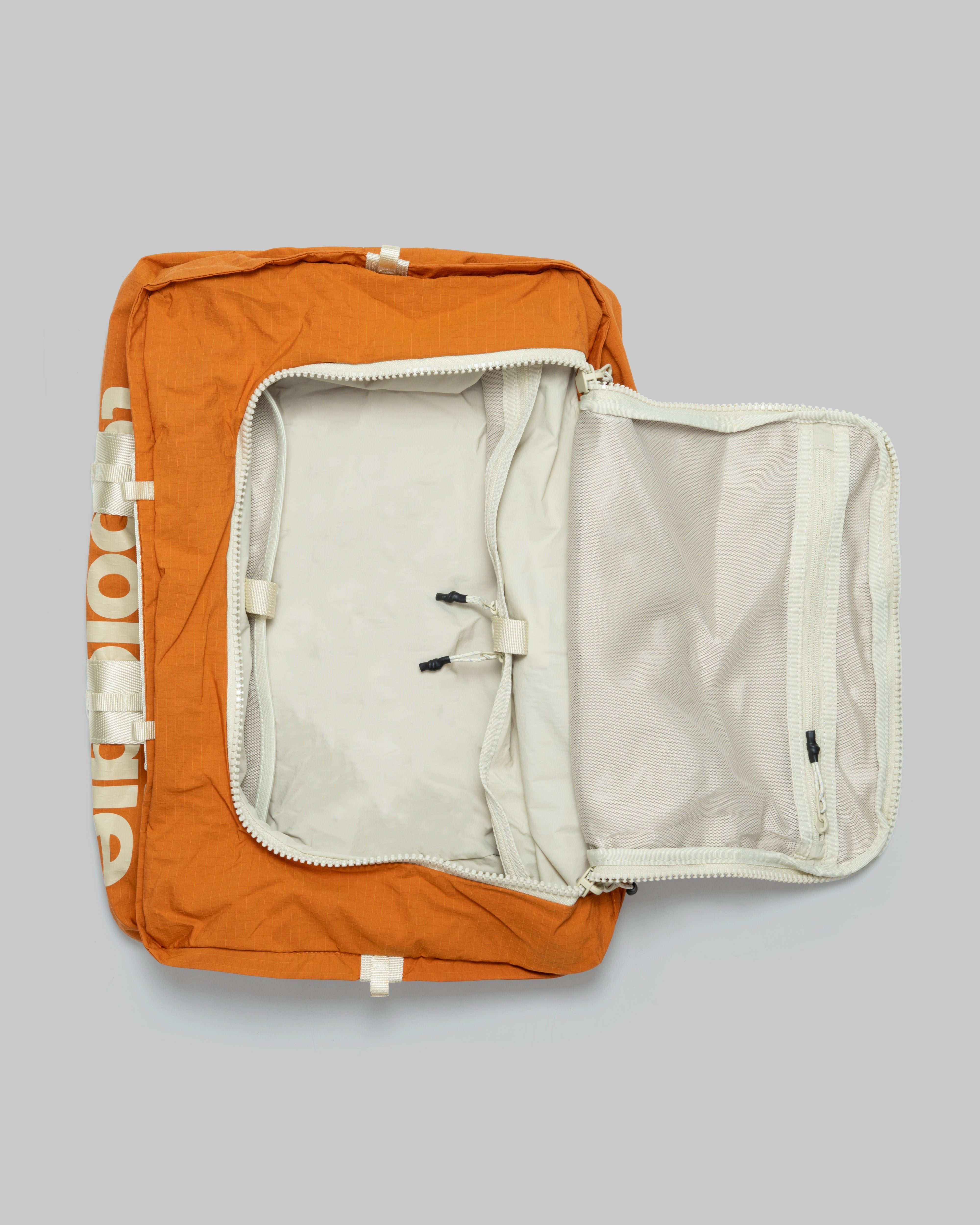 Summit Duffle Medium（サミット ダッフル ミディアム） – Topologie