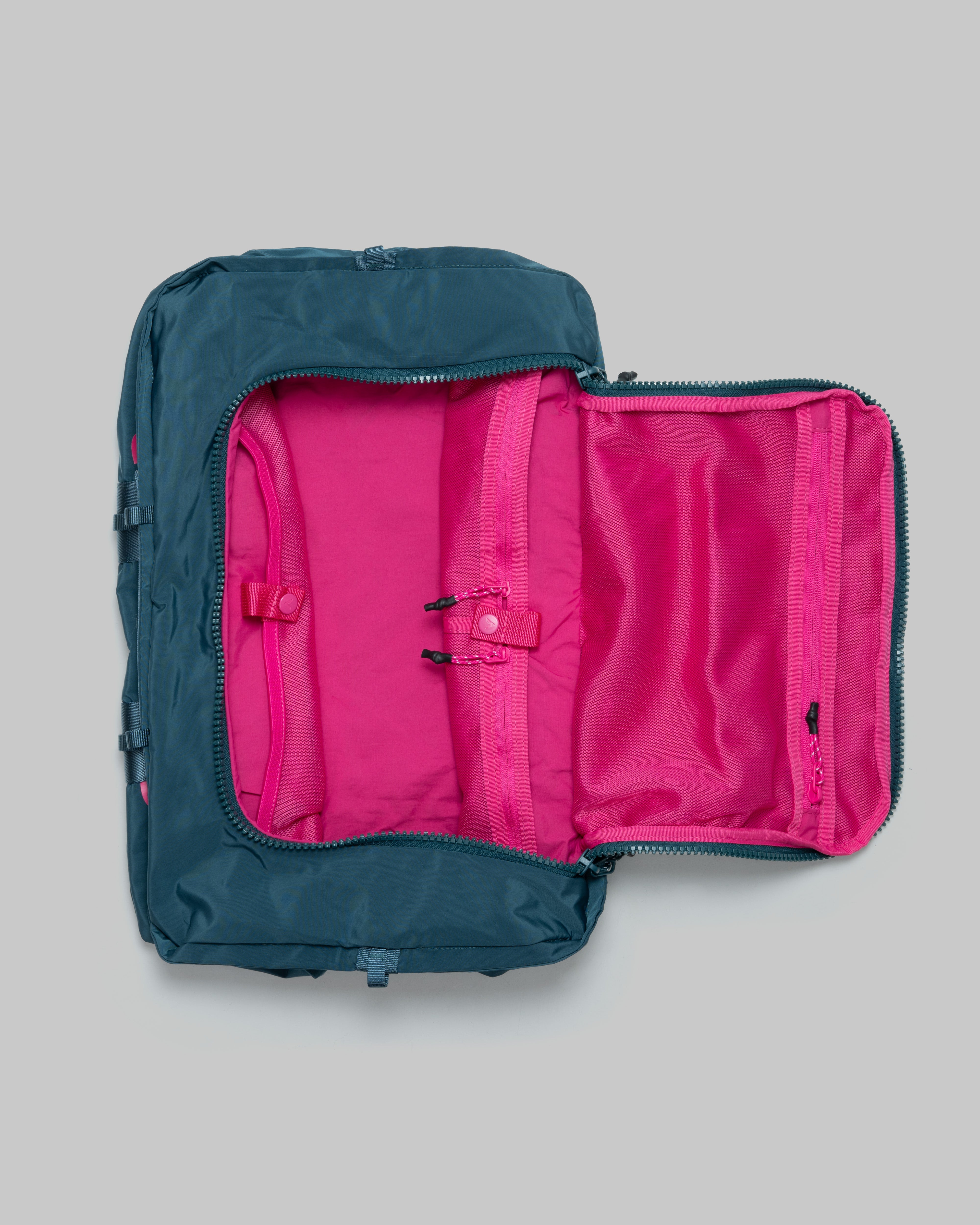 Summit Duffle Medium（サミット ダッフル ミディアム）