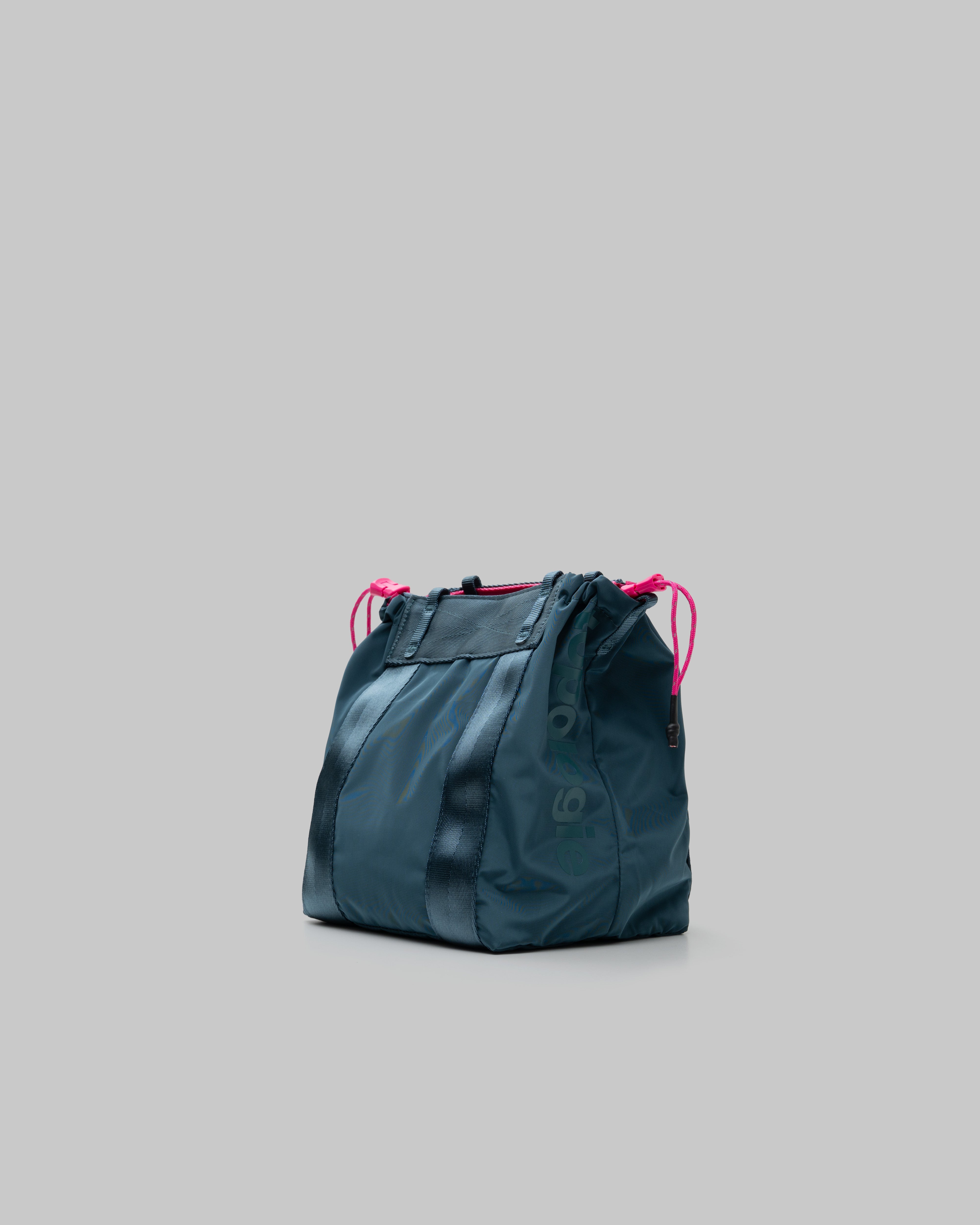 Summit Tote Small（サミット トート スモール）