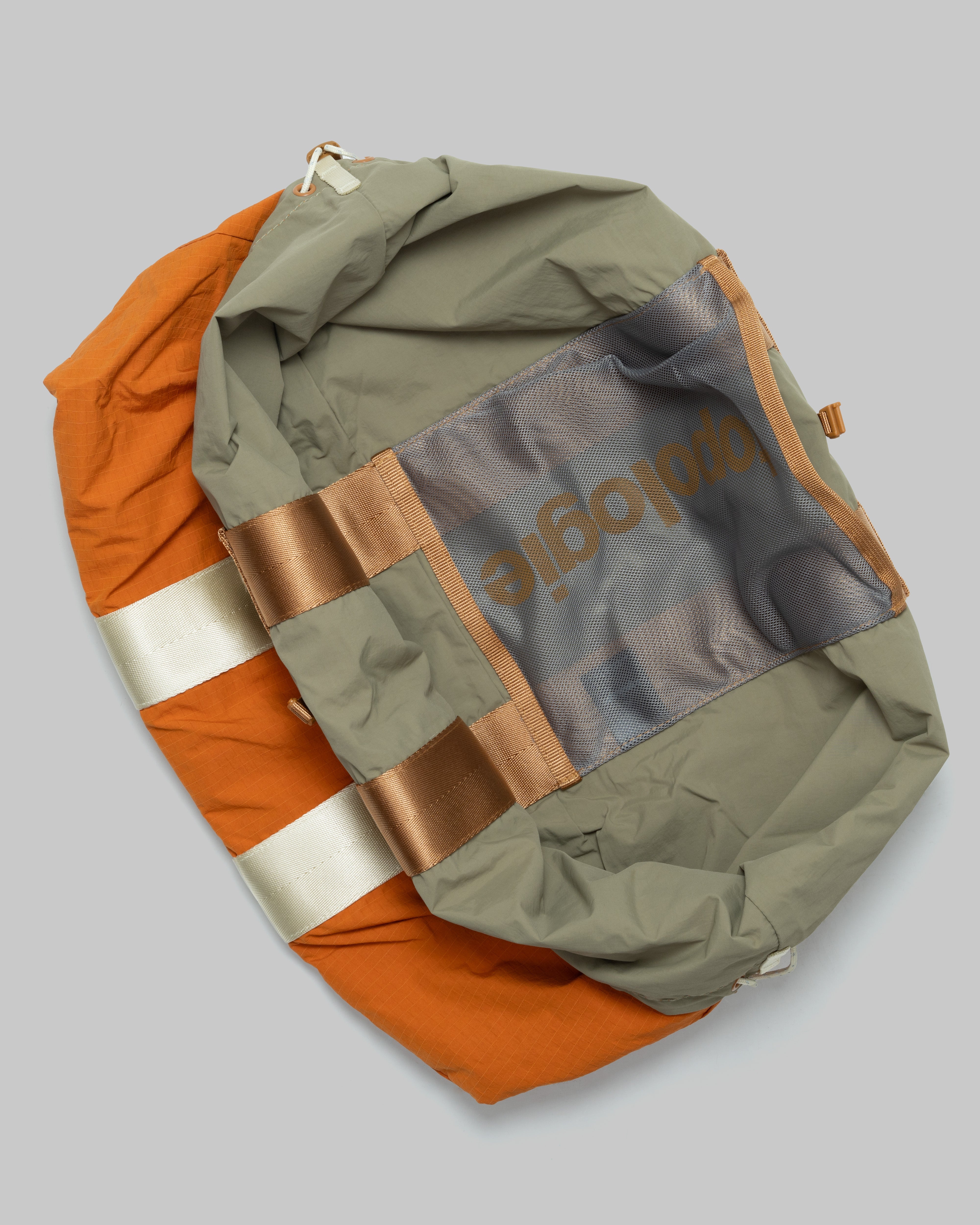 Summit Tote Wide Medium（サミット トート ワイド ミディアム）