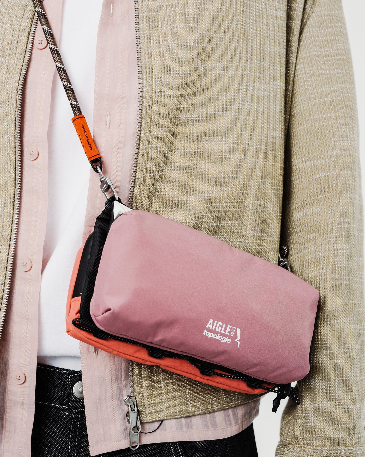 Topologie x Aigle Trio Colour Bottle Sacoche Medium / Gris Rose / 8.0mm Rope / Cedar Patterned