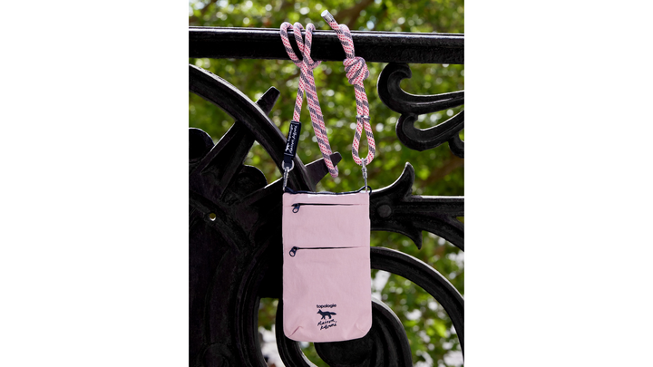 未使用】メゾンキツネ トポロジー スマホストラップ8mm ピンク 未使用】メゾンキツネ トポロジー スマホストラップ8mm ピンク