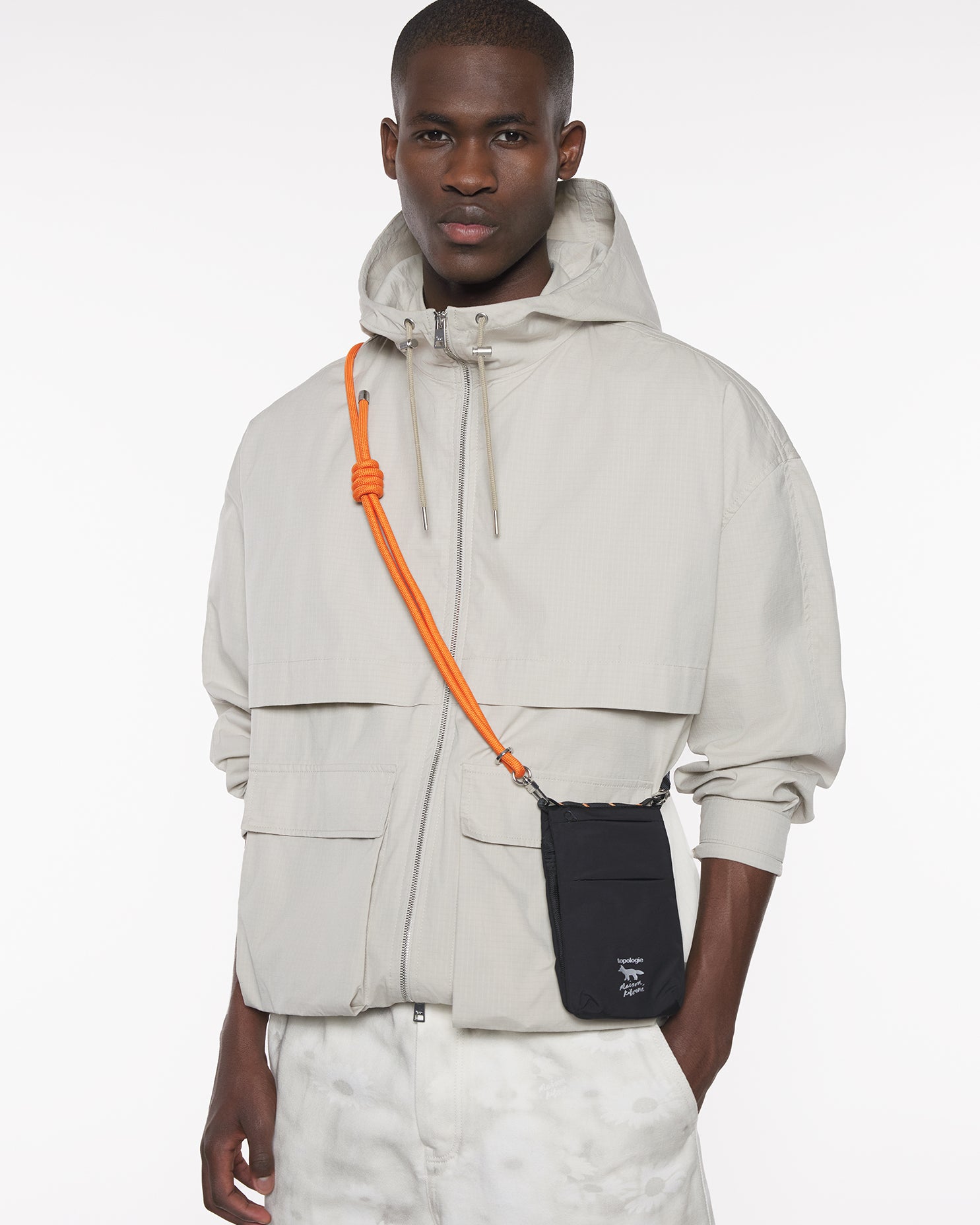 Maison Kitsuné x Topologie Phone Sacoche