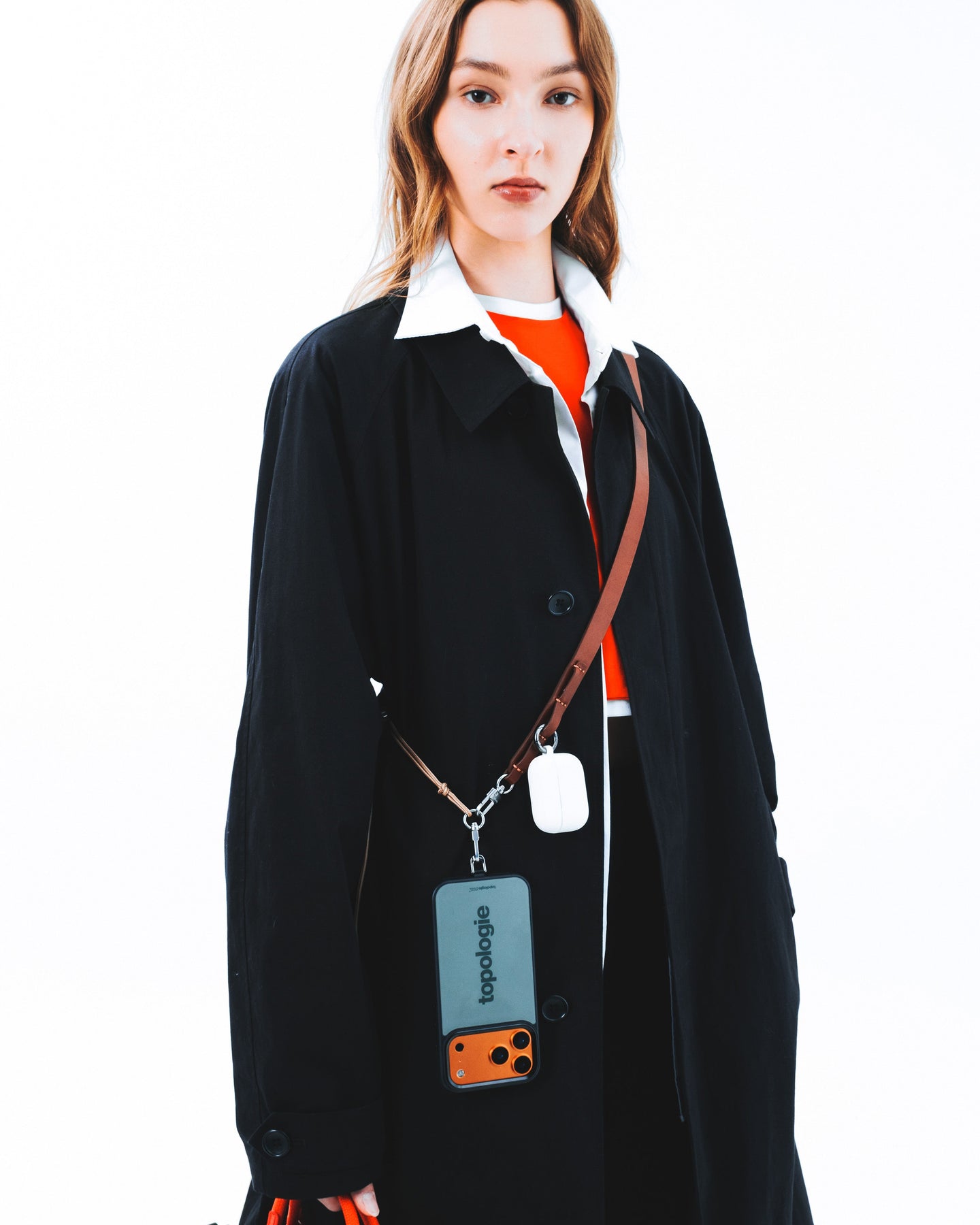 Siurana Phone Case / Black Mirror / iPhone 16