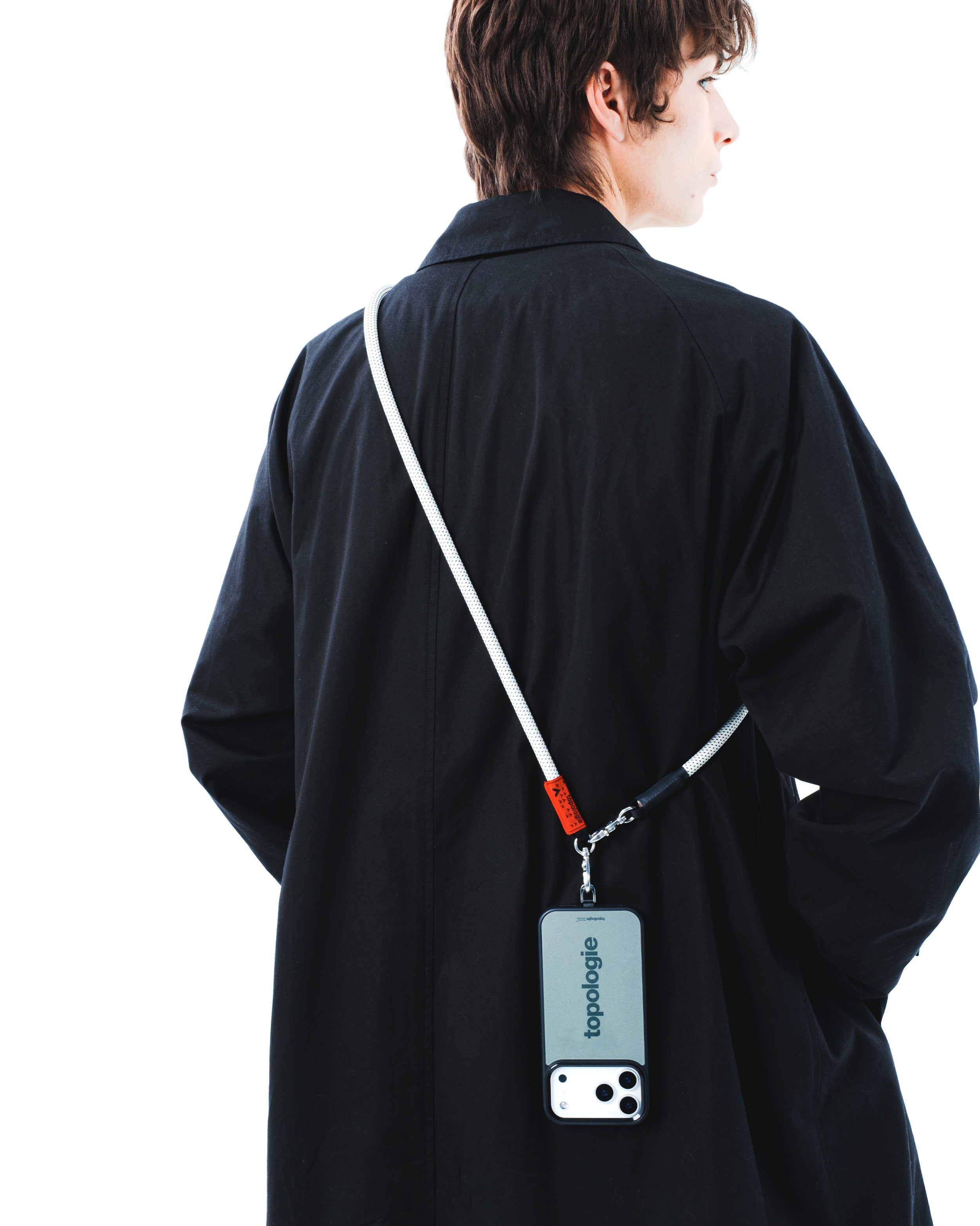 Siurana Phone Case / Black Mirror / iPhone 15 Pro