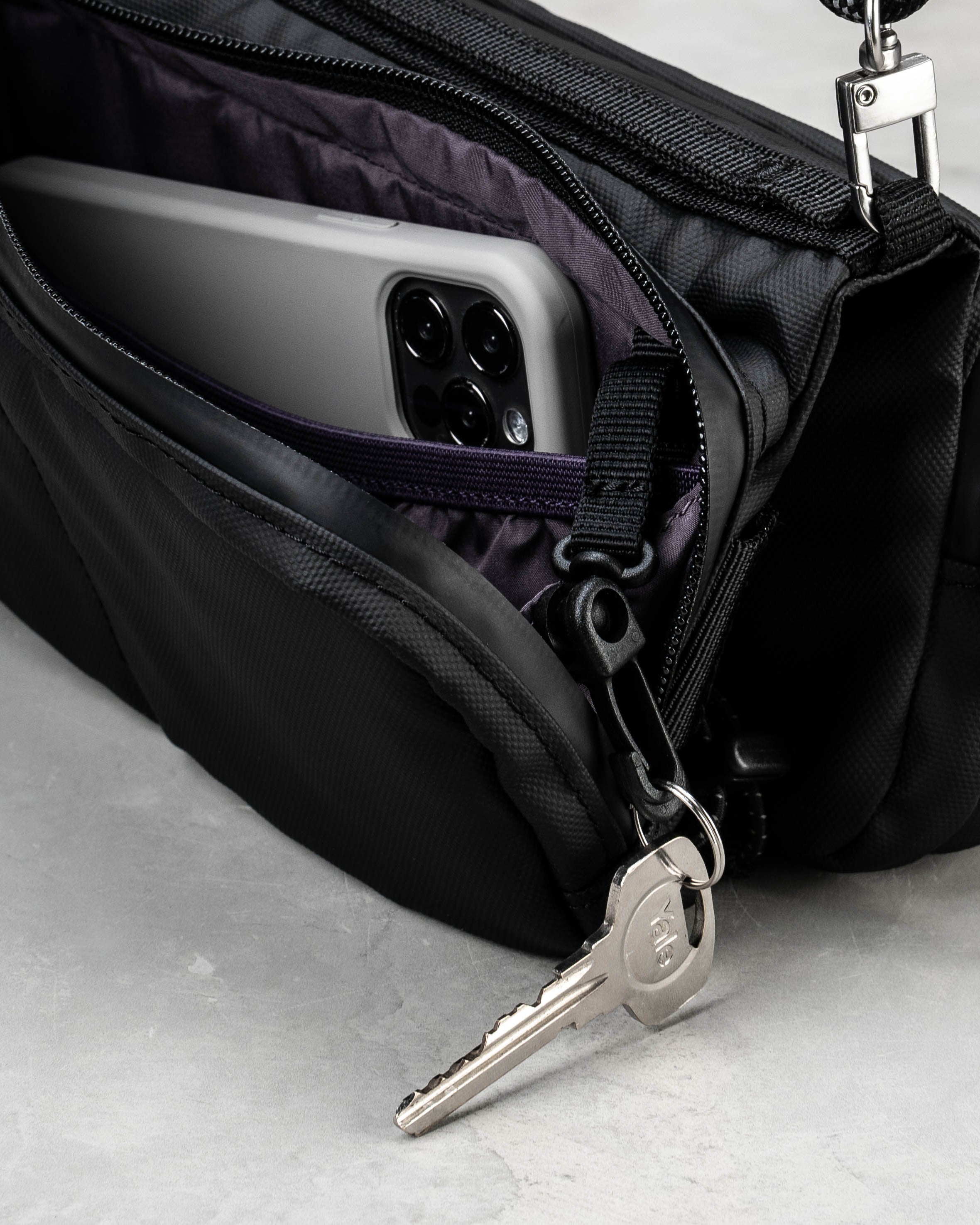 Bottle Sacoche ボトルサコッシュ / Dry Black / 8.0mm Black Lattice